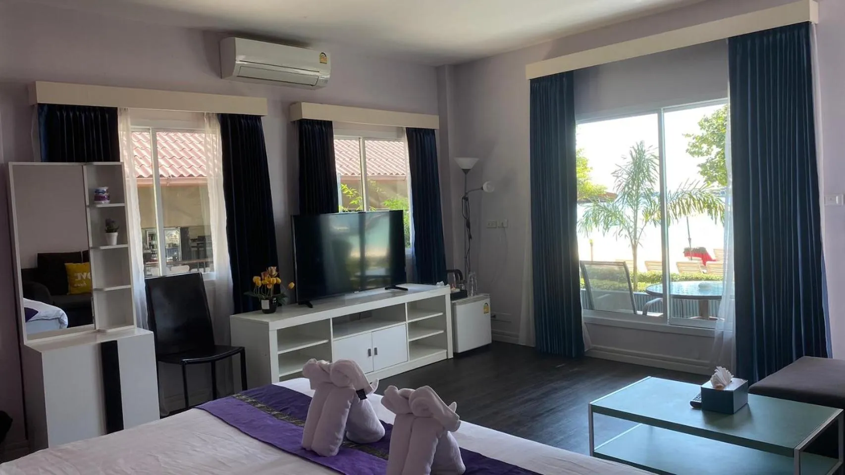 Bedroom in Bella Vista Beach Resort Koh Lipe