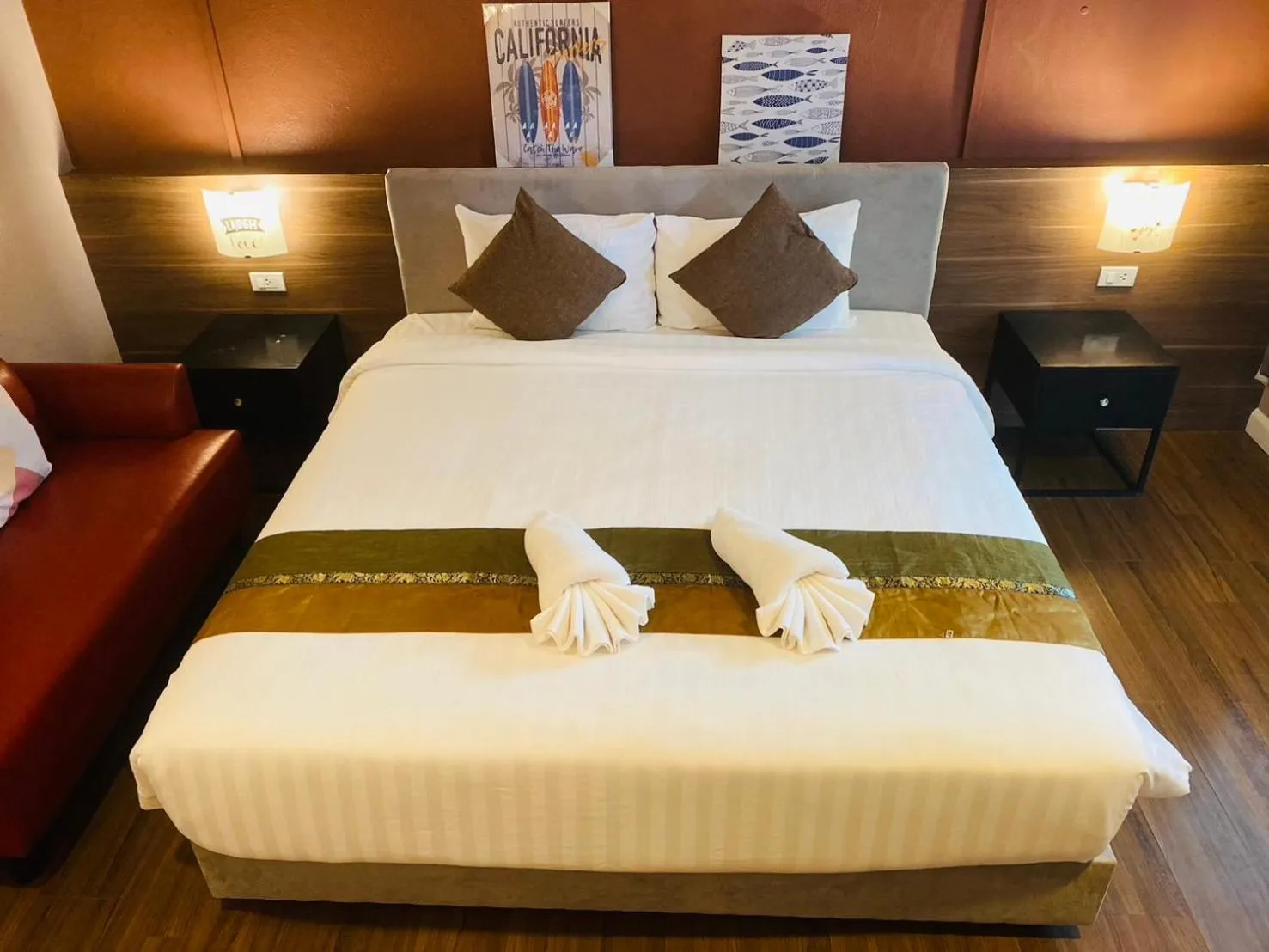 Bed in Bella Vista Beach Resort Koh Lipe