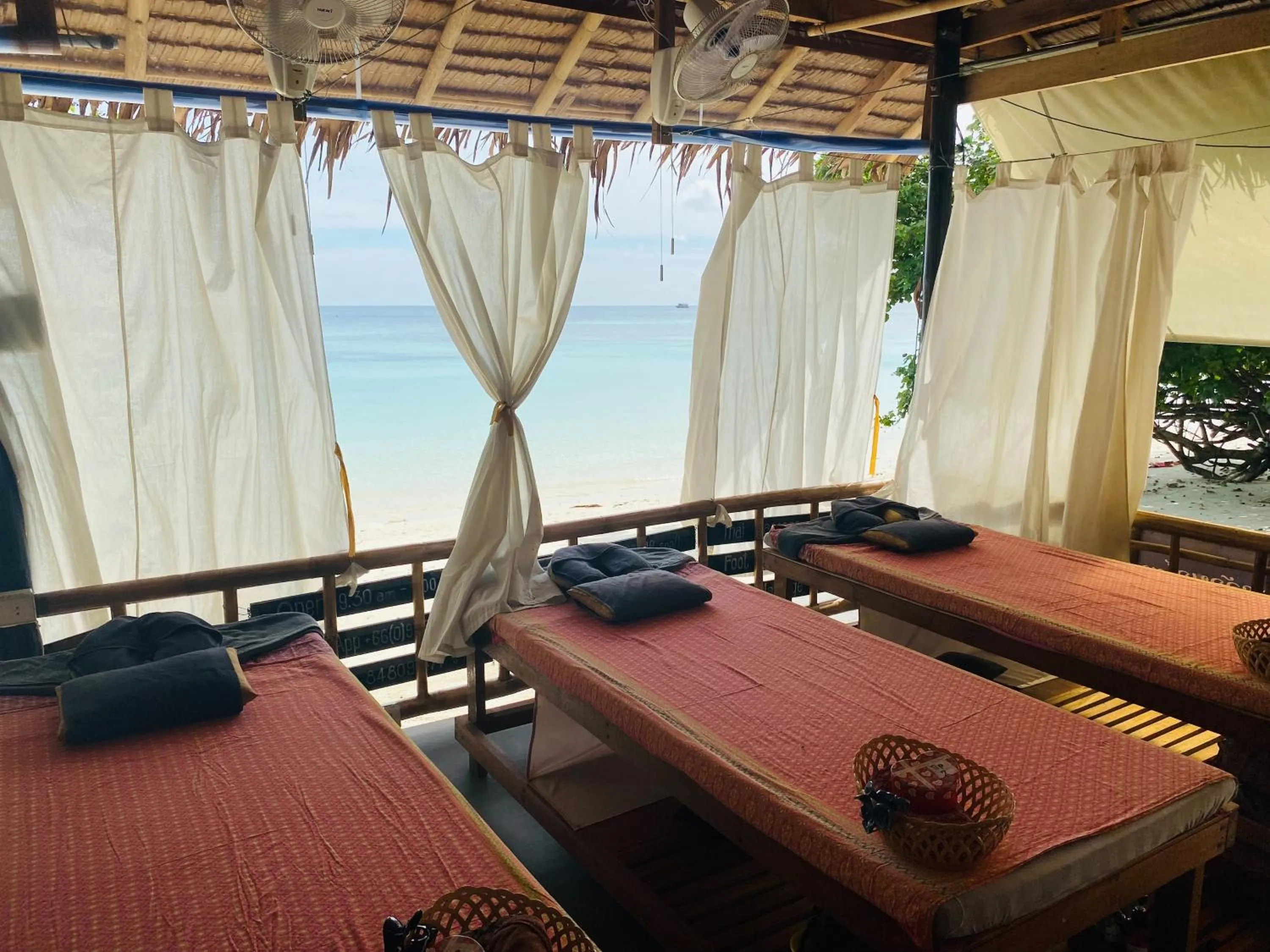 Massage in Bella Vista Beach Resort Koh Lipe