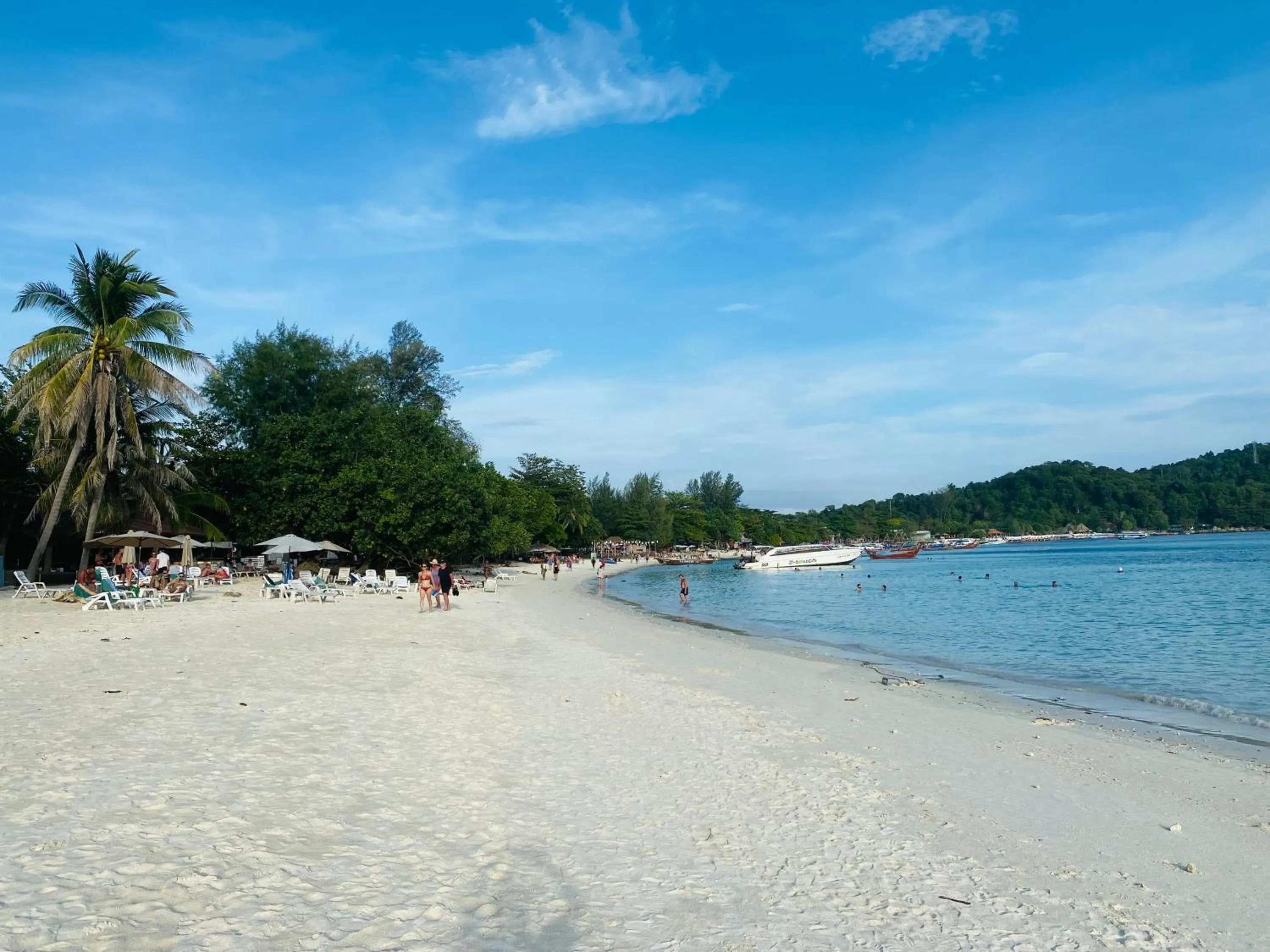 Beach in Bella Vista Beach Resort Koh Lipe