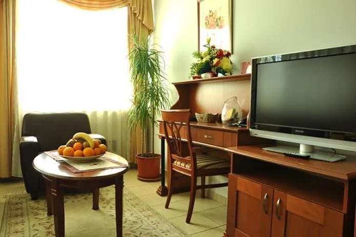 TV and multimedia in Hotel Tivoli