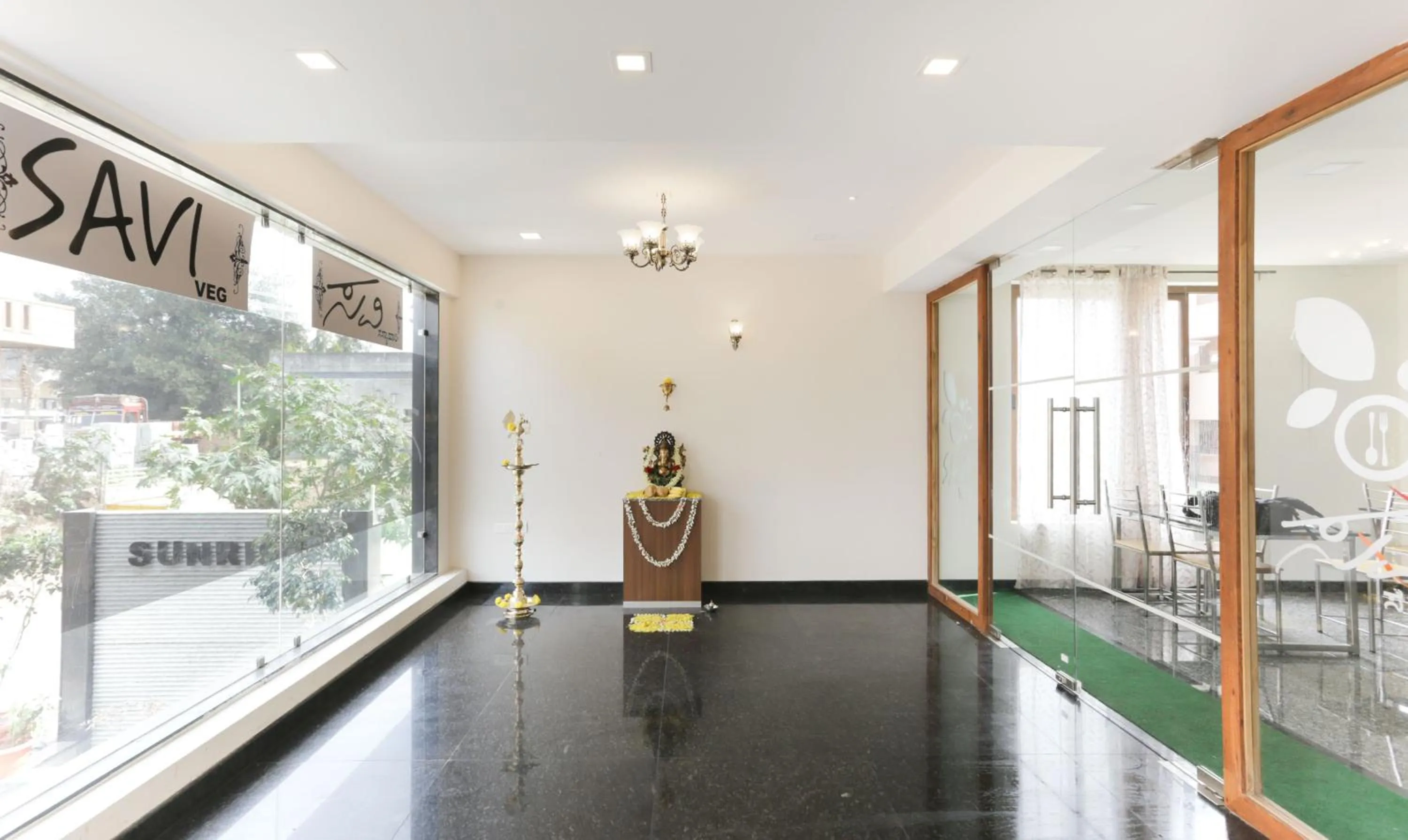 Facade/entrance in Treebo Sunrise IG Road