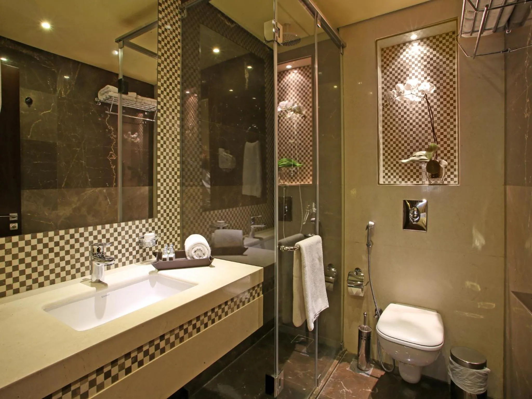 Bathroom in Lancaster Suites Raouche