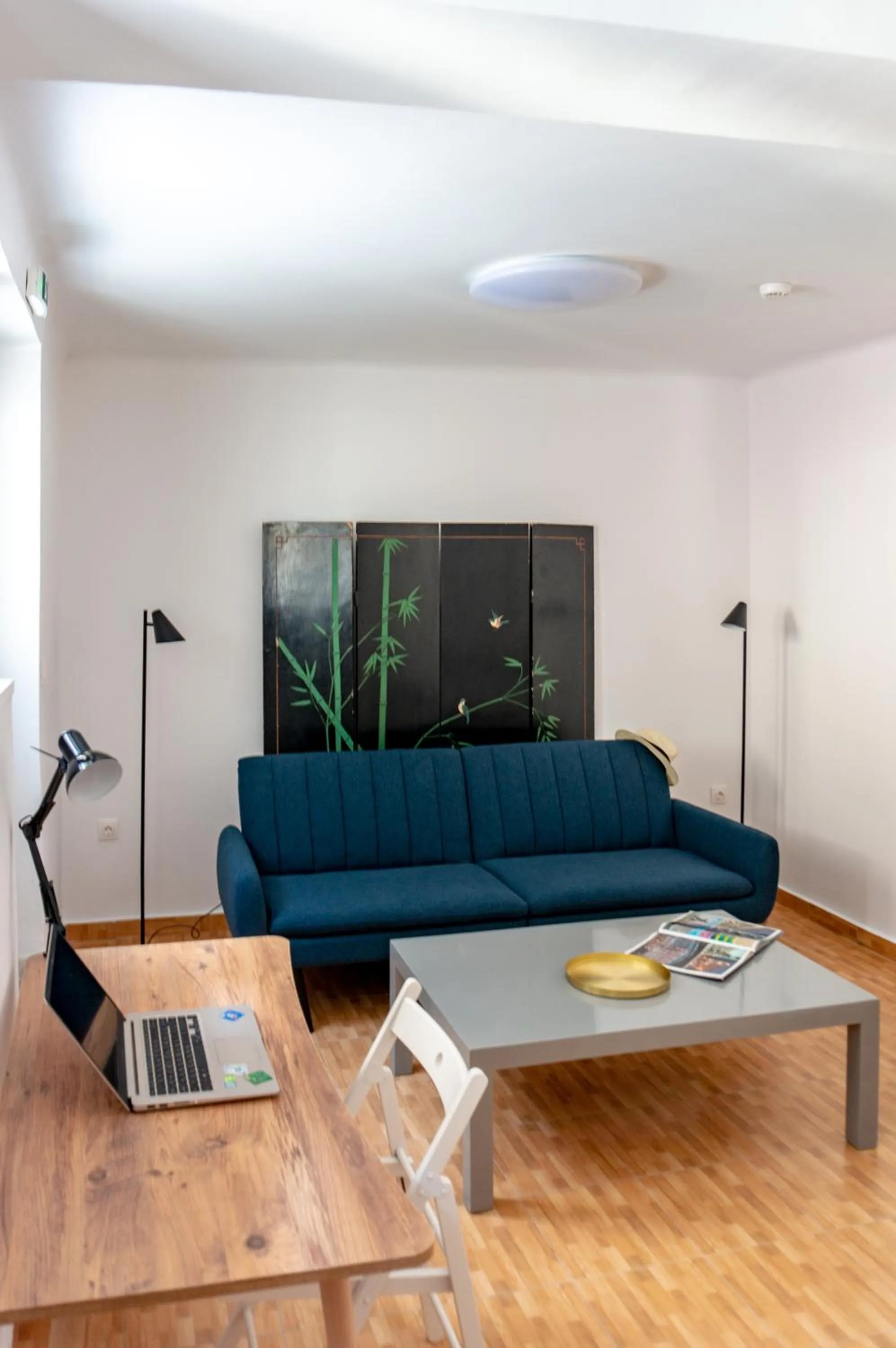 Seating area in Dioskouros Hostel