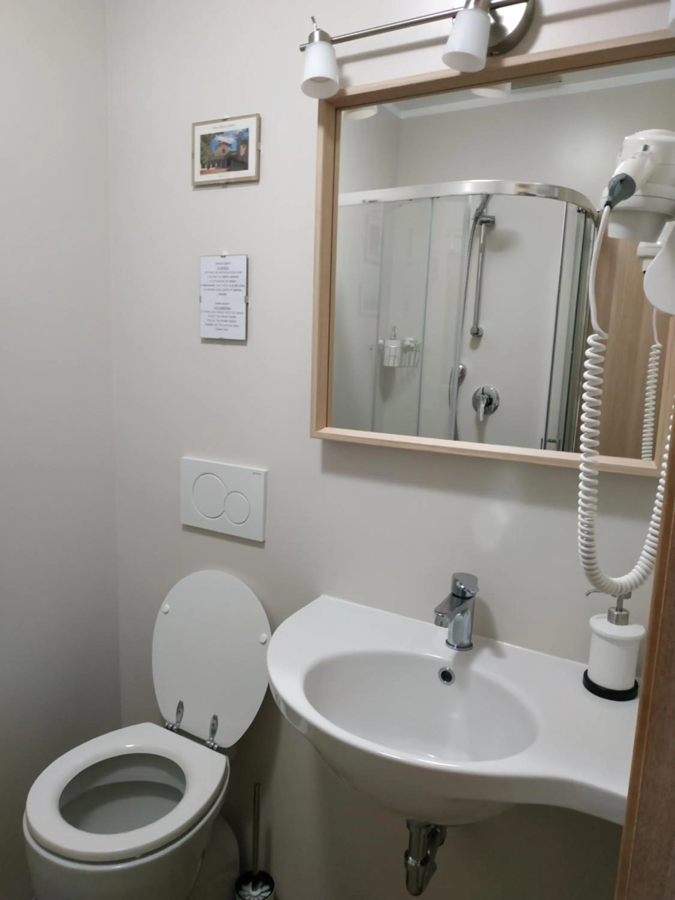 Bathroom in B&B "La Pieve" - Locanda per Viandanti