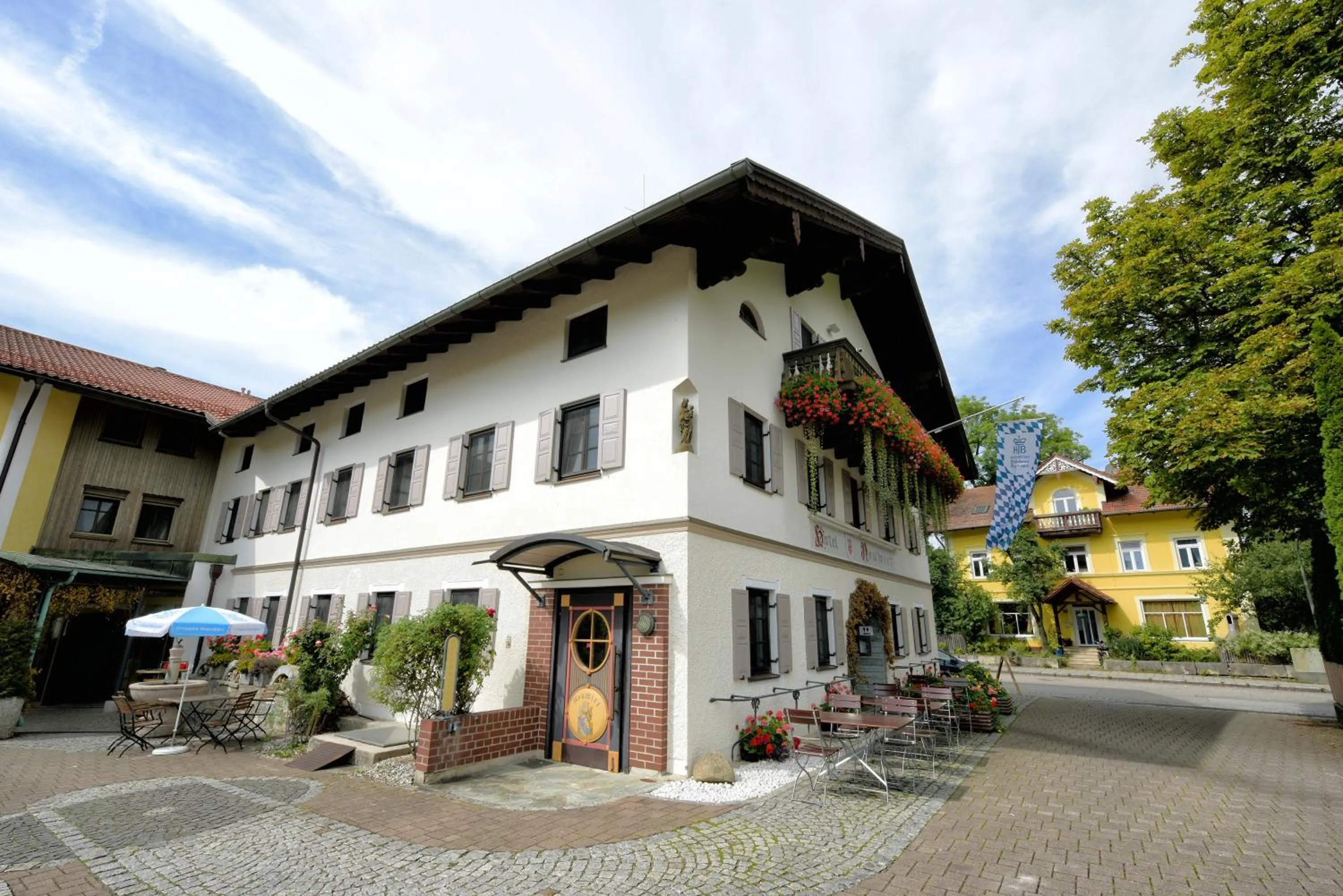 Property building in Hotel Neuwirt