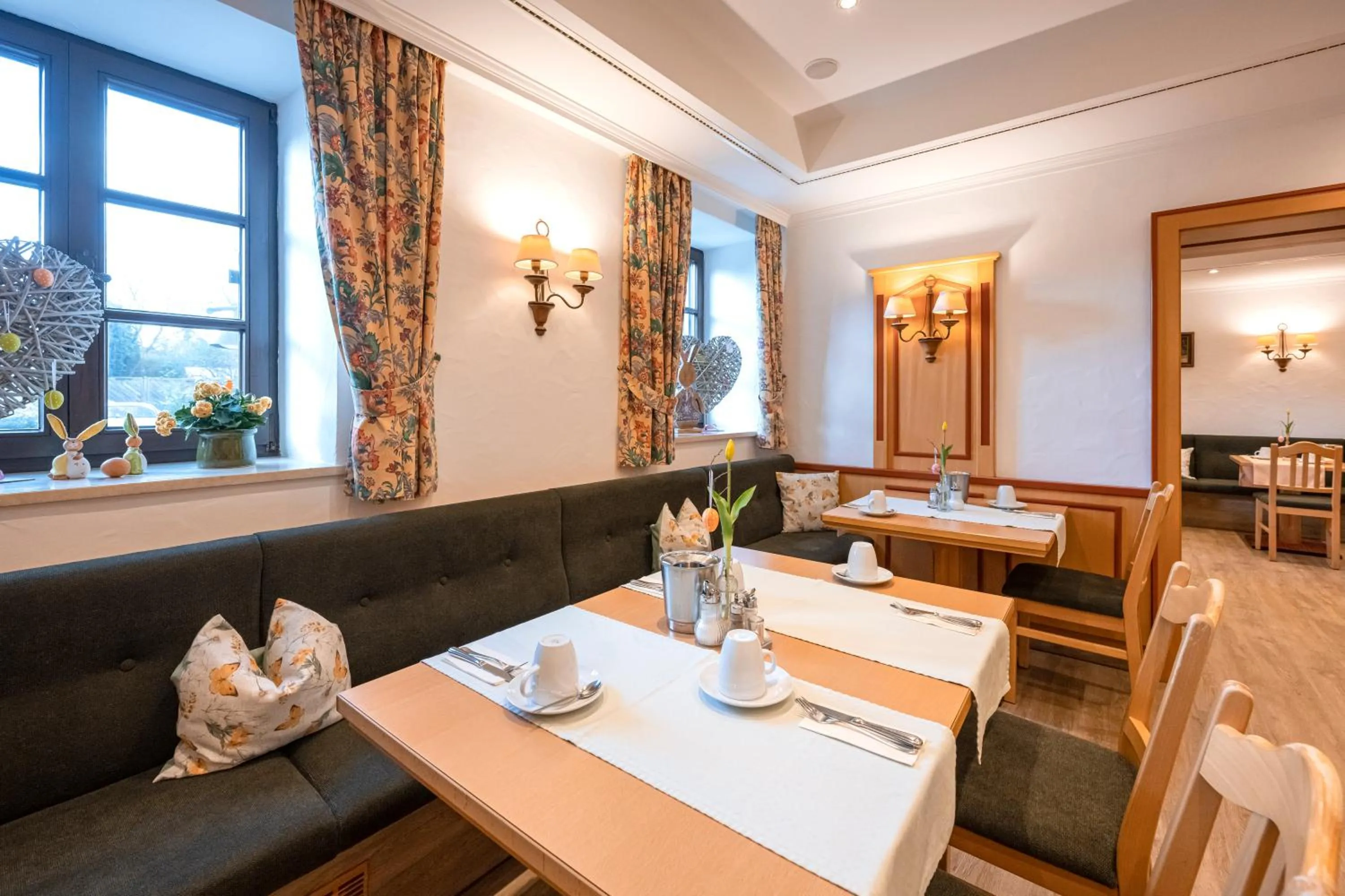 Restaurant/places to eat in Hotel Neuwirt