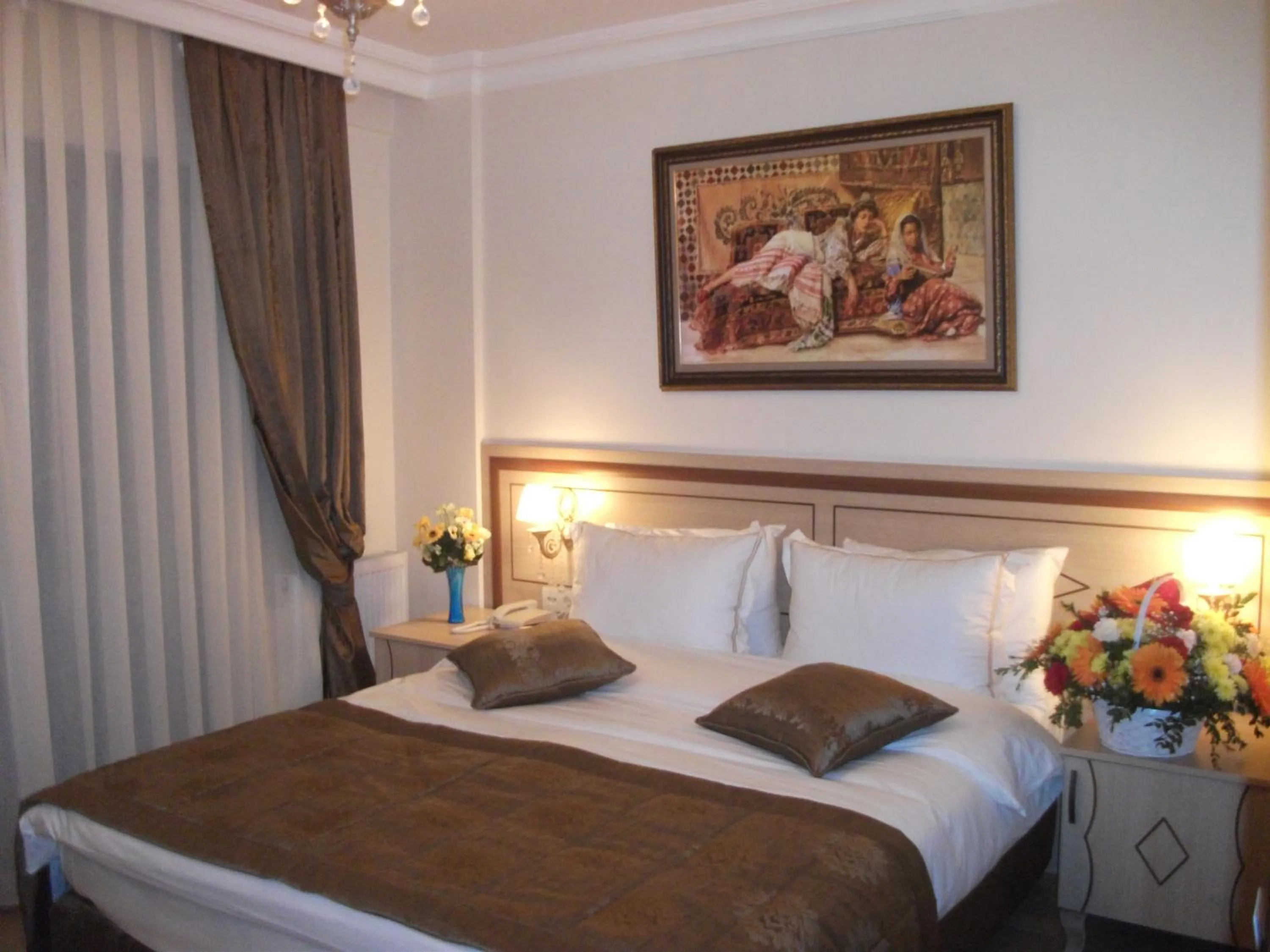 Bed in Sultan Palace Hotel