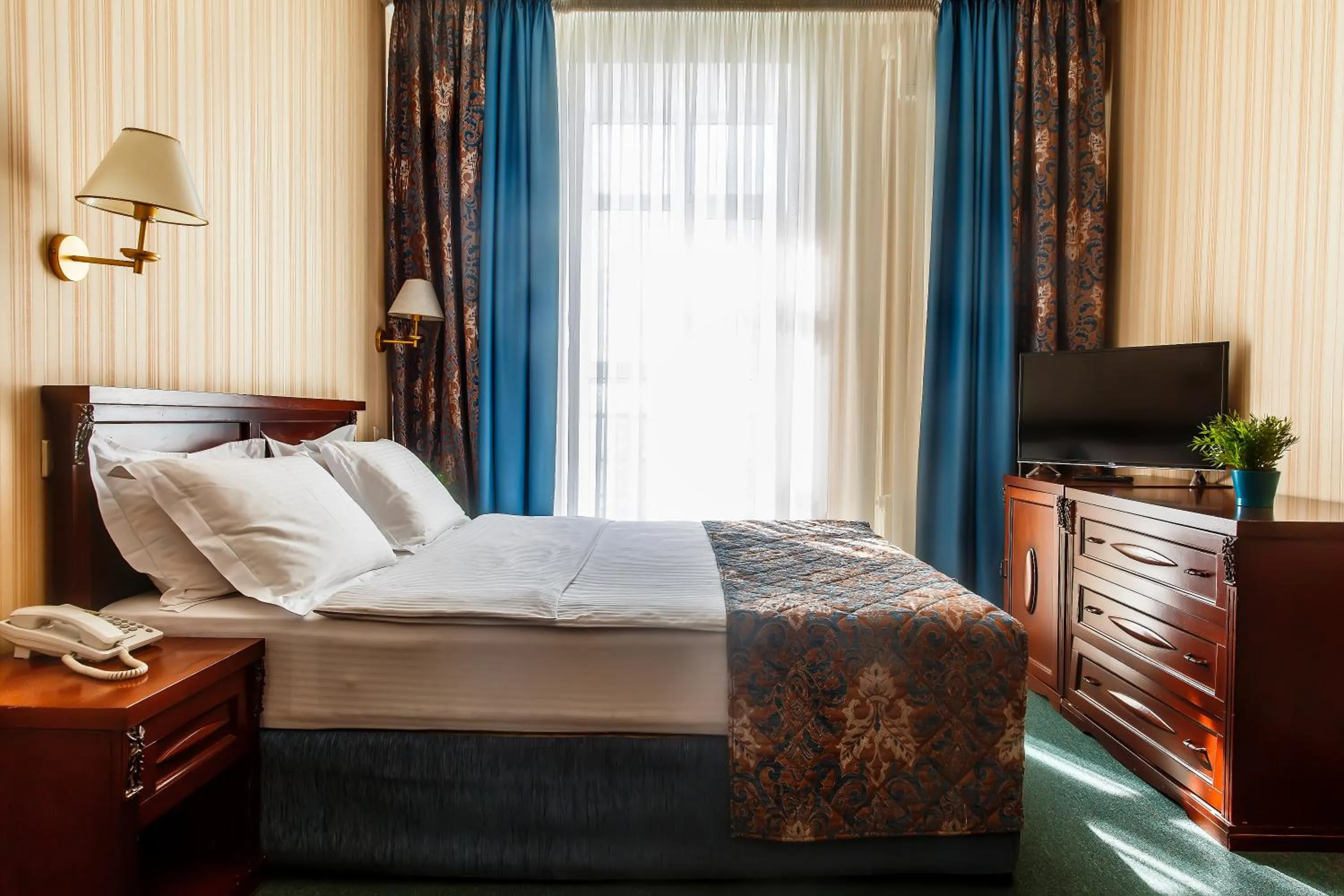 Photo of the whole room, Bed in Tengri Hotel