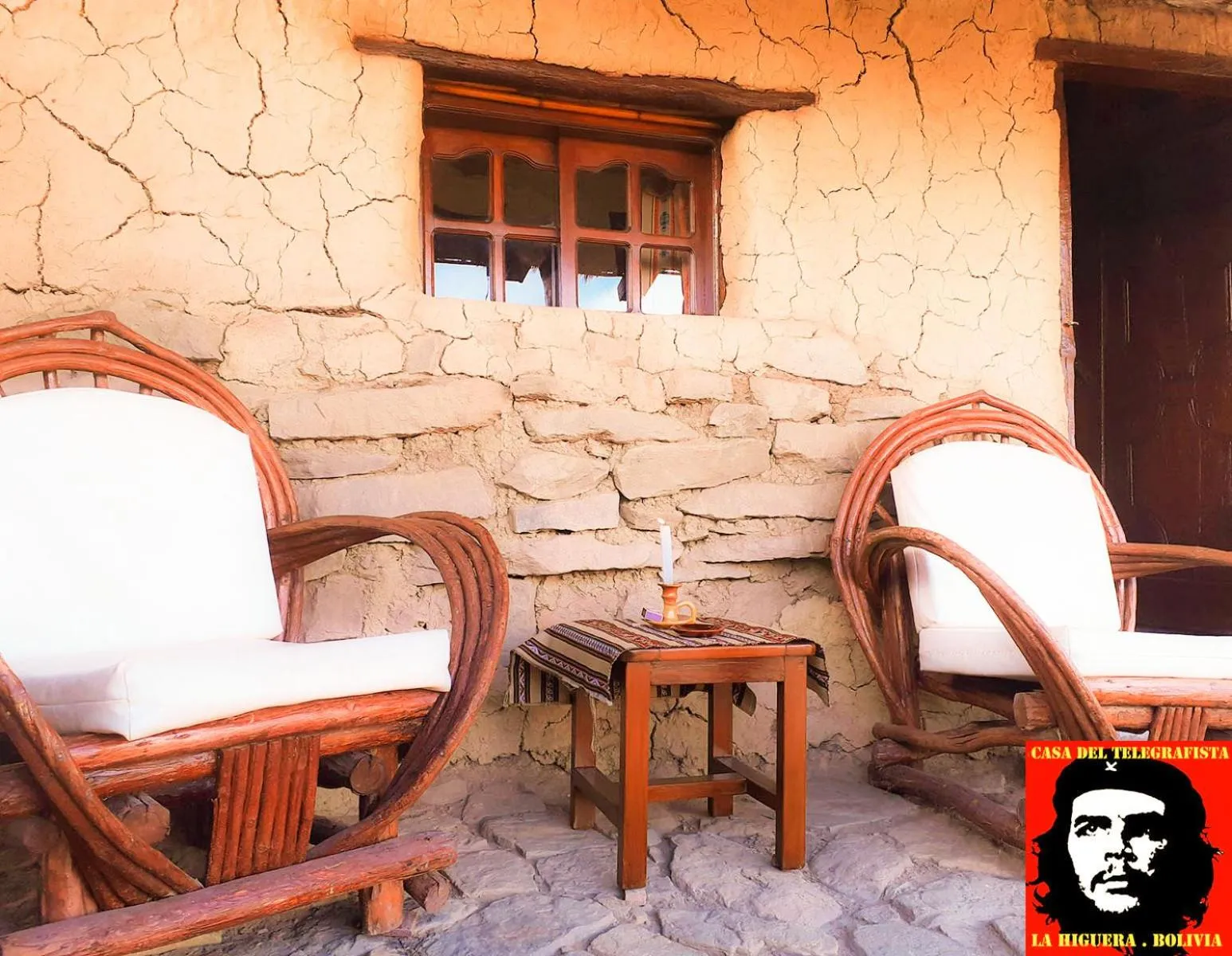 Facade/entrance in Casa del Telegrafista