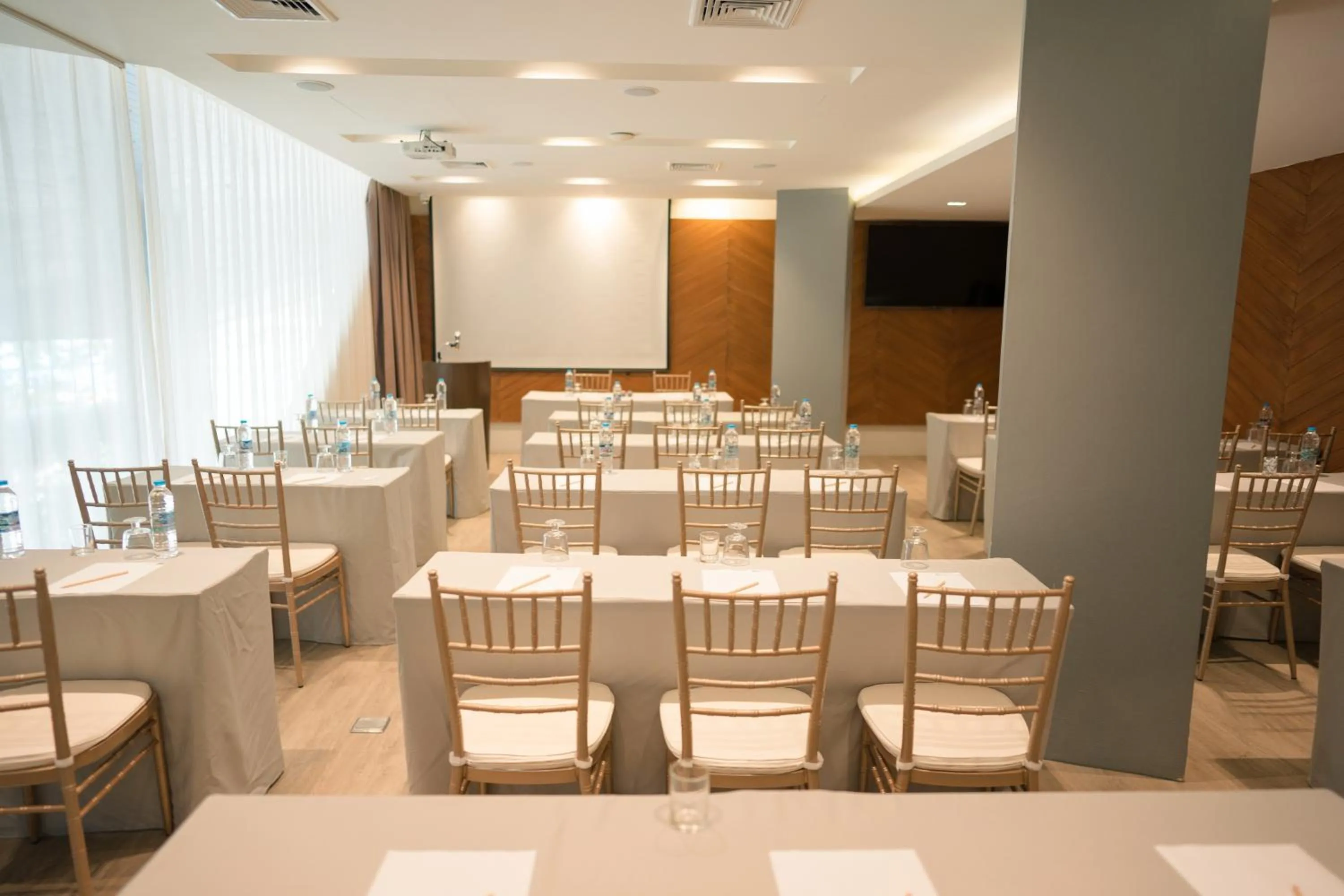 Property building in Whale Hua Hin - SHA Plus