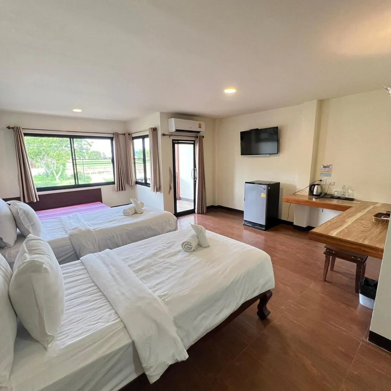 Photo of the whole room, Bed in Sasidara Resort Nan