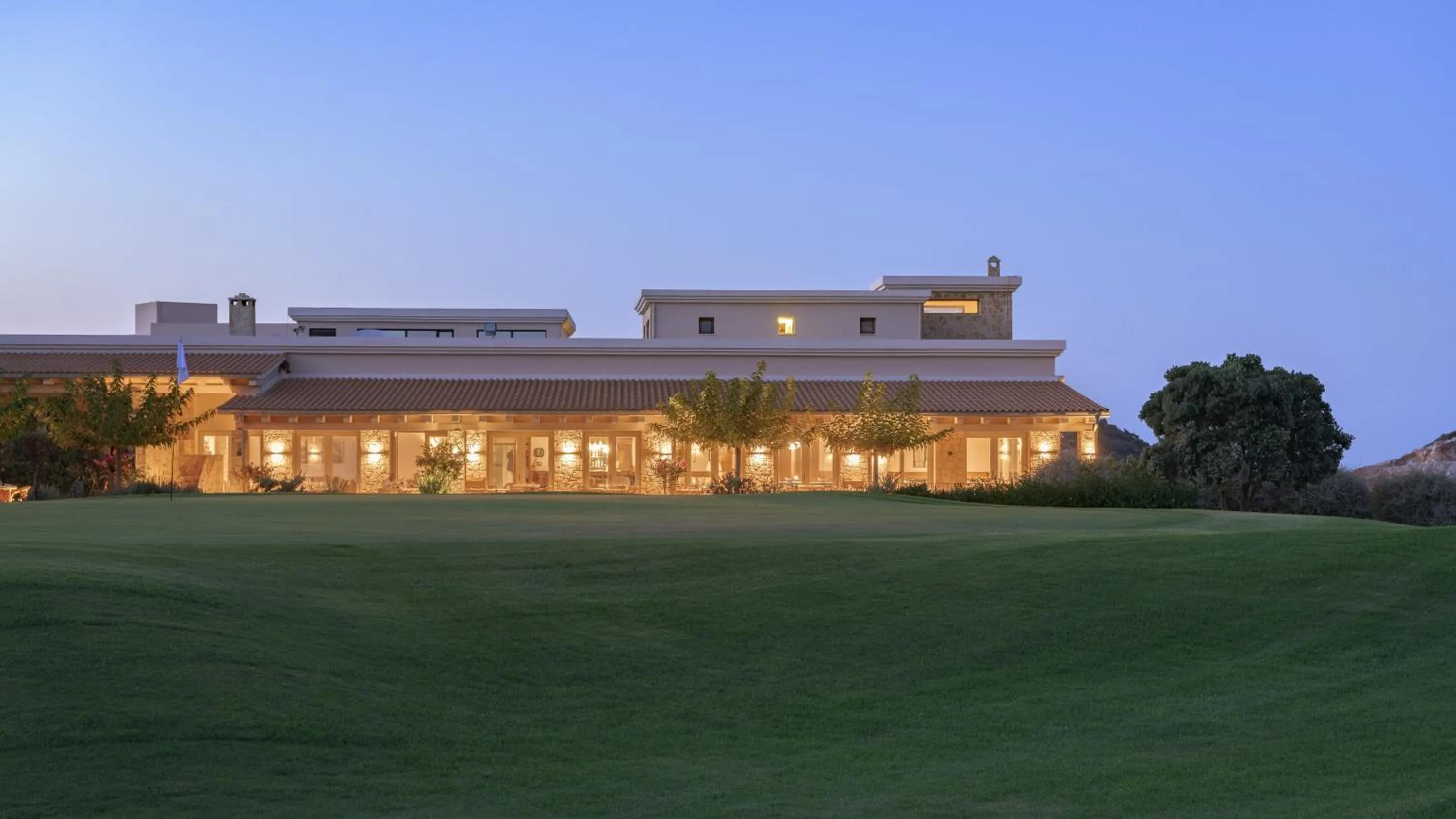 Restaurant/places to eat in Crete Golf Club Hotel