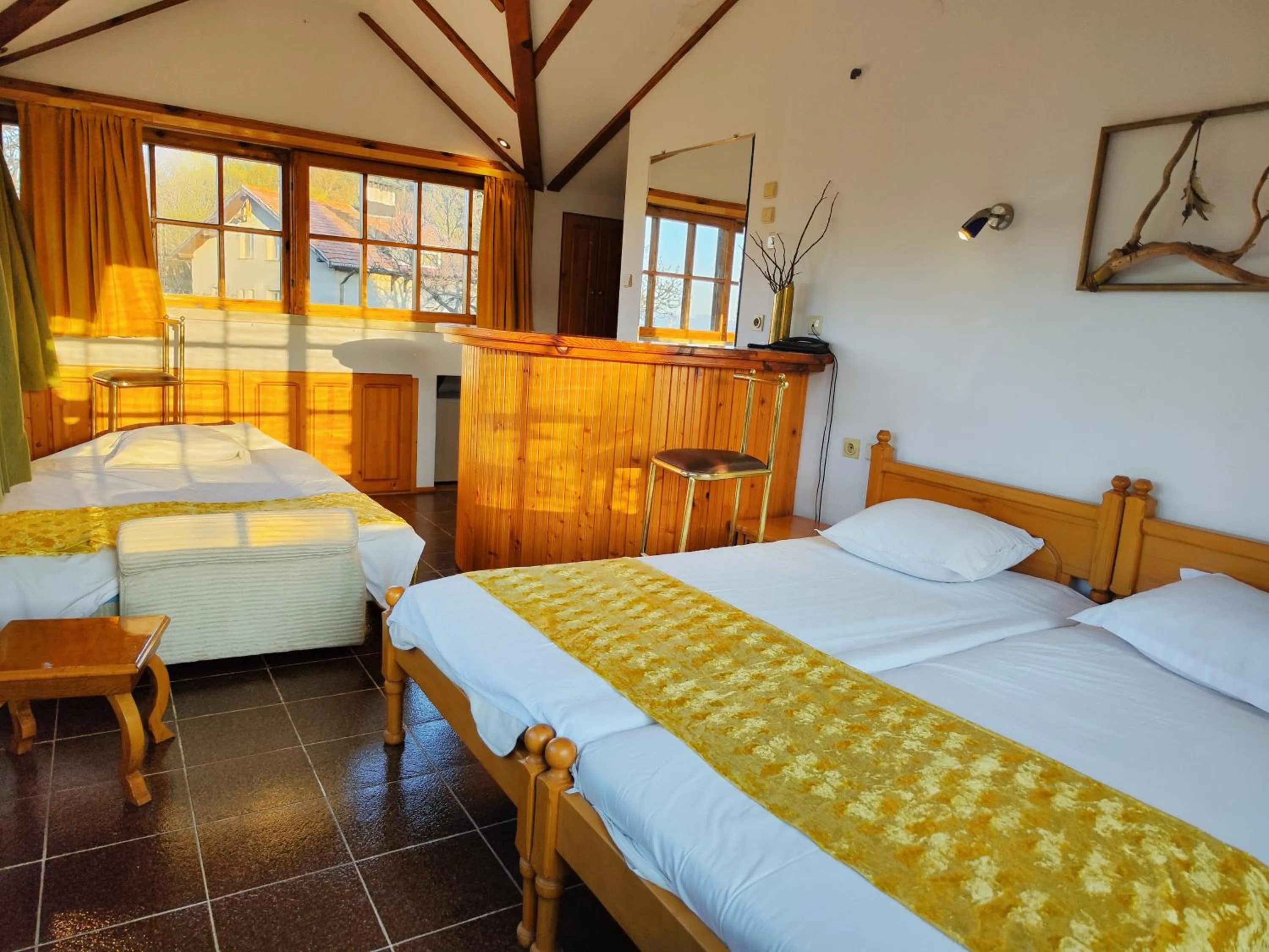 Bed in Park Hotel Amfora -Free Parking