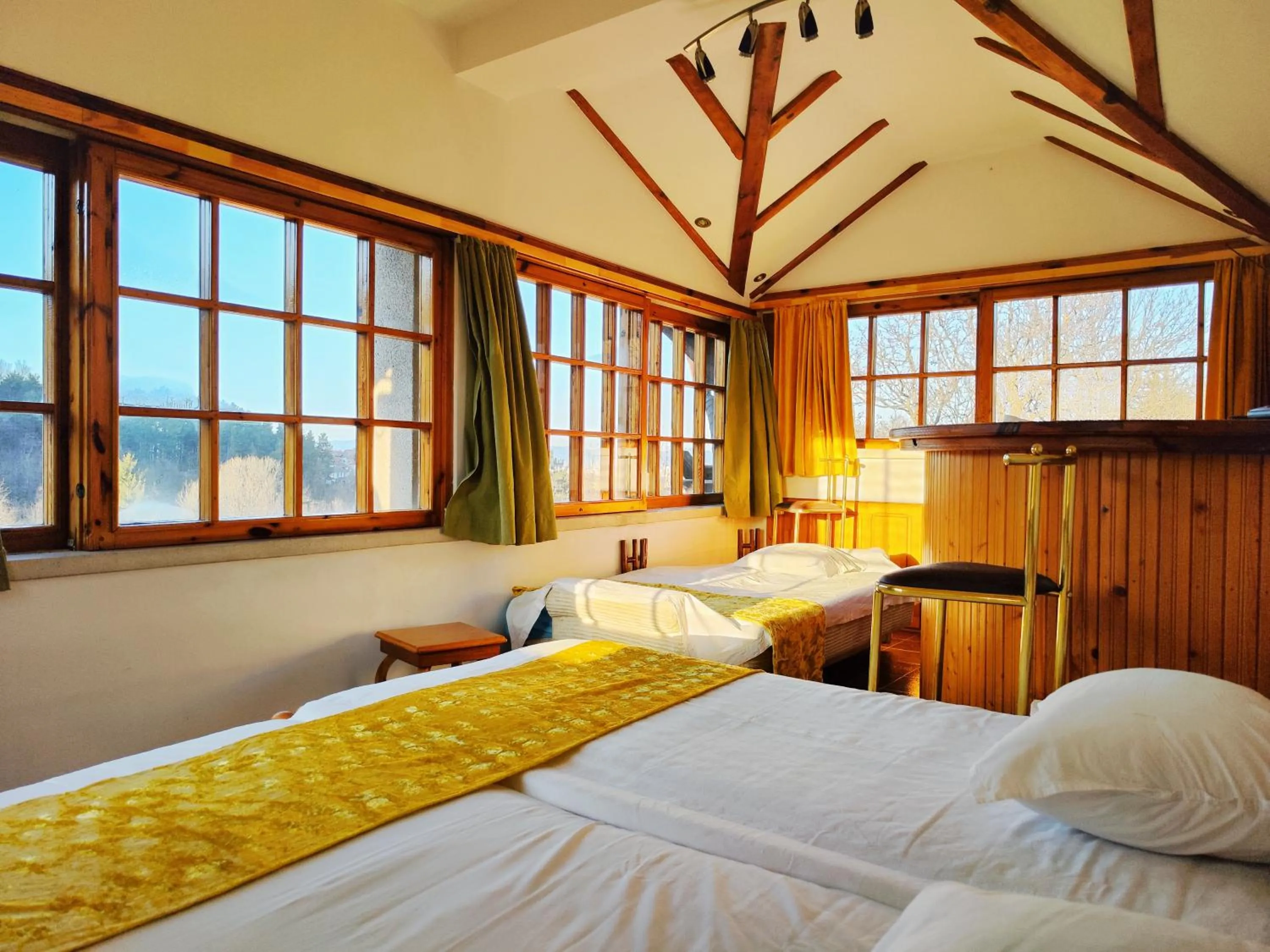 Bed in Park Hotel Amfora -Free Parking