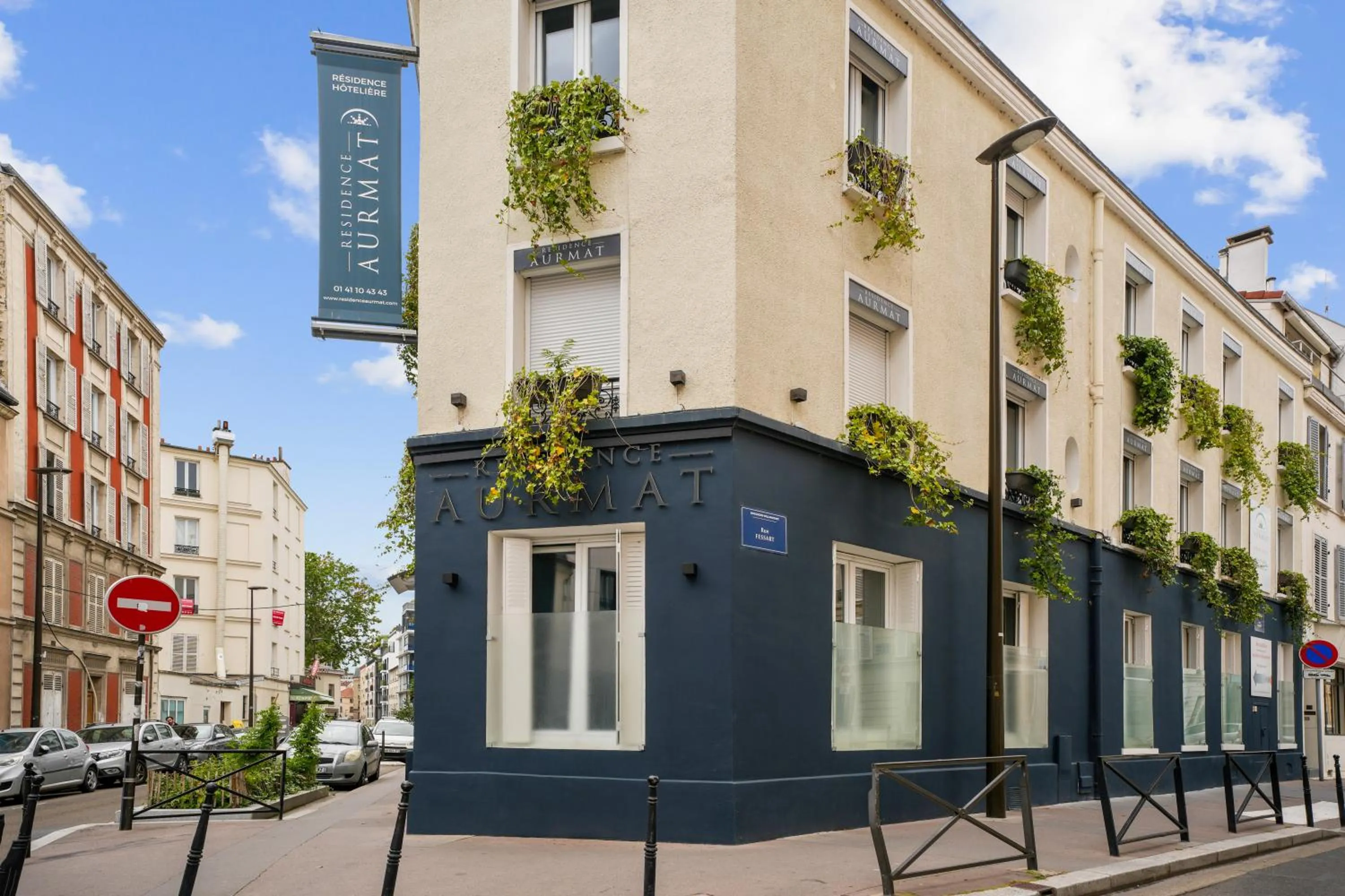 Property building in Résidence AURMAT - Appart - Hôtel - Boulogne - Paris