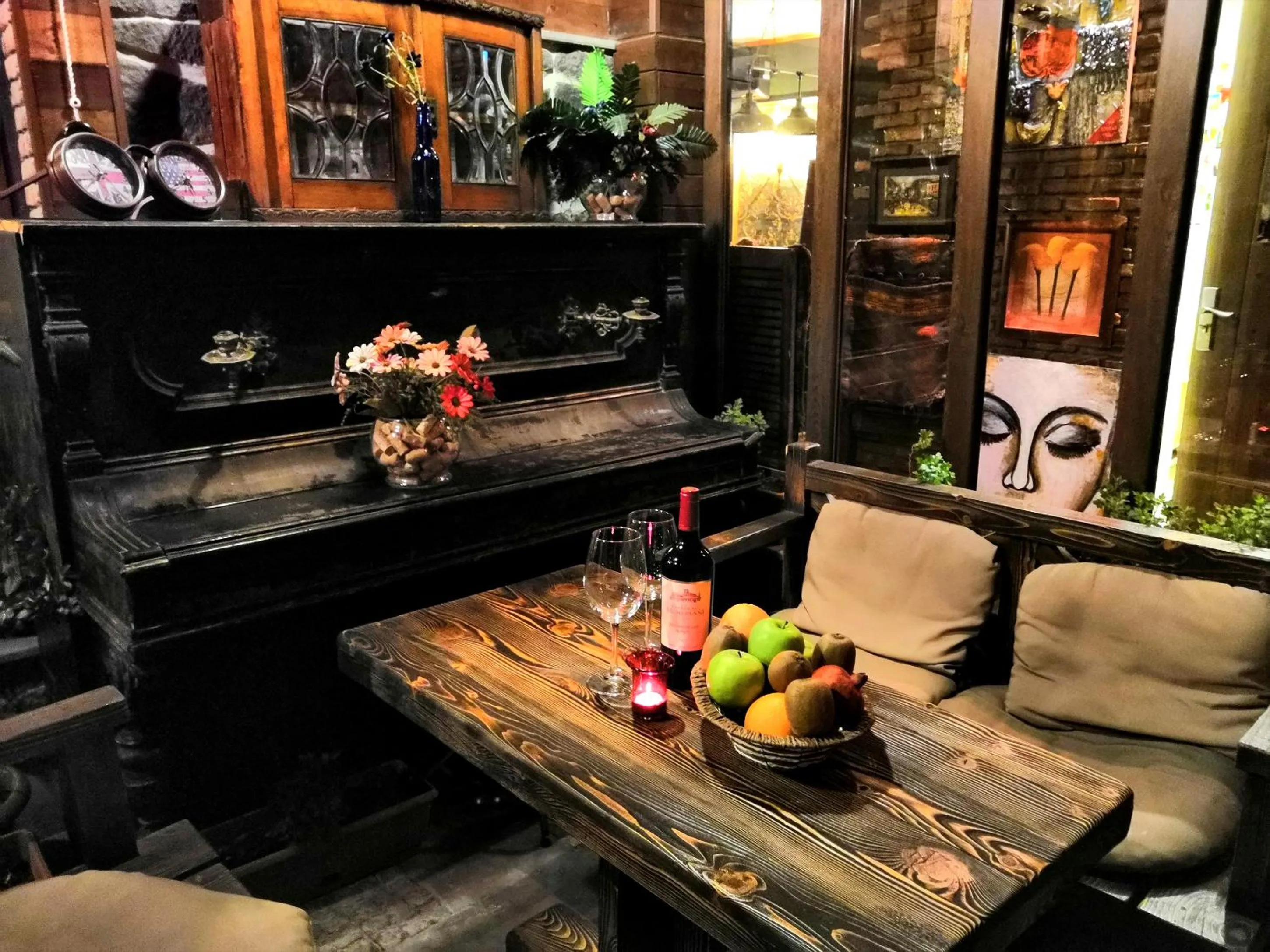 Decorative detail in Piano Borracho Boutique Hotel Old Tbilisi