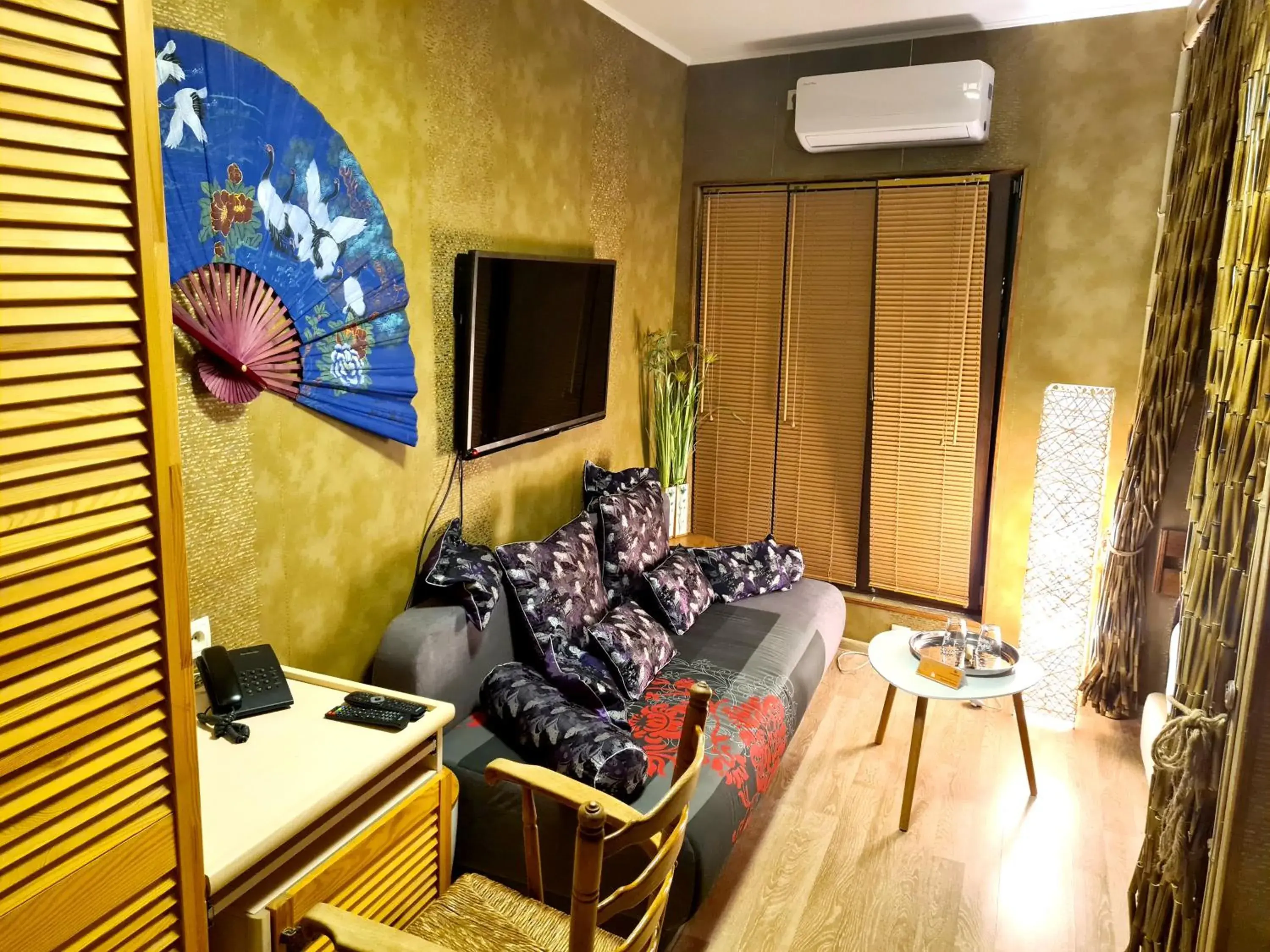 Japanese Standard Double/Triple in Piano Borracho Boutique Hotel Old Tbilisi Japanese Standard Double/Triple in Piano Borracho Boutique Hotel Old Tbilisi