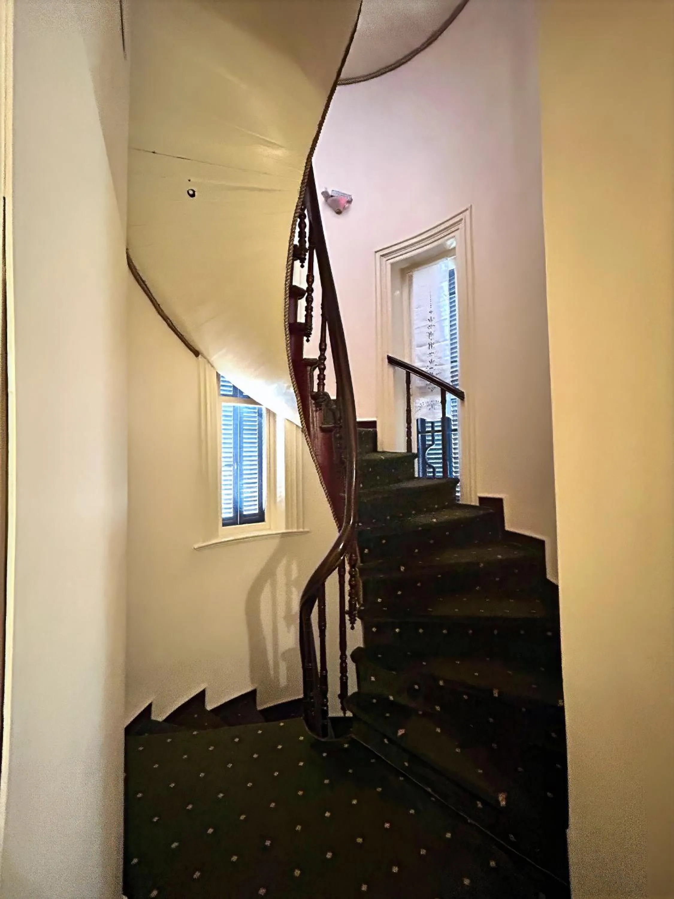 Facade/entrance in Loriet Hotel