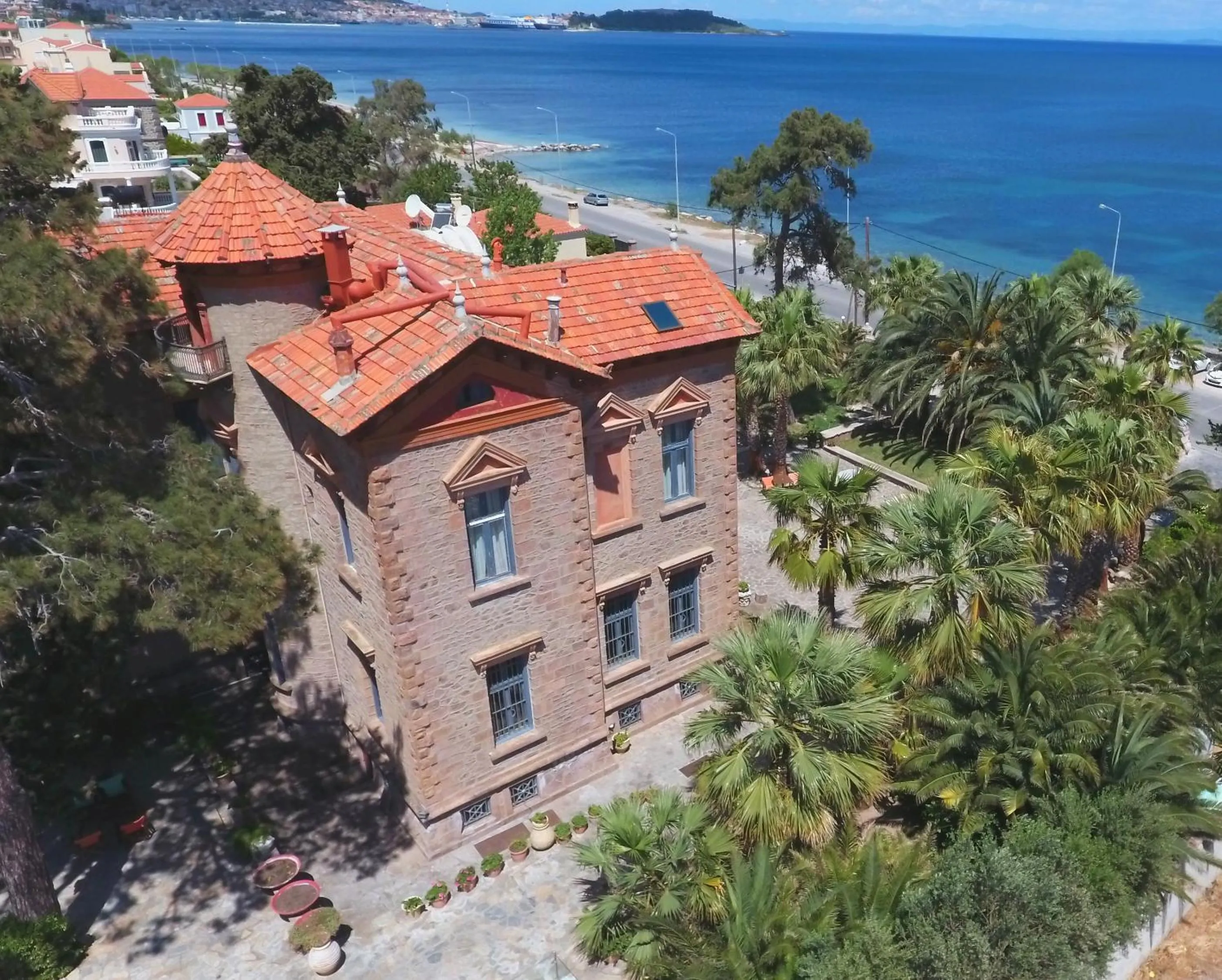 Property building in Loriet Hotel