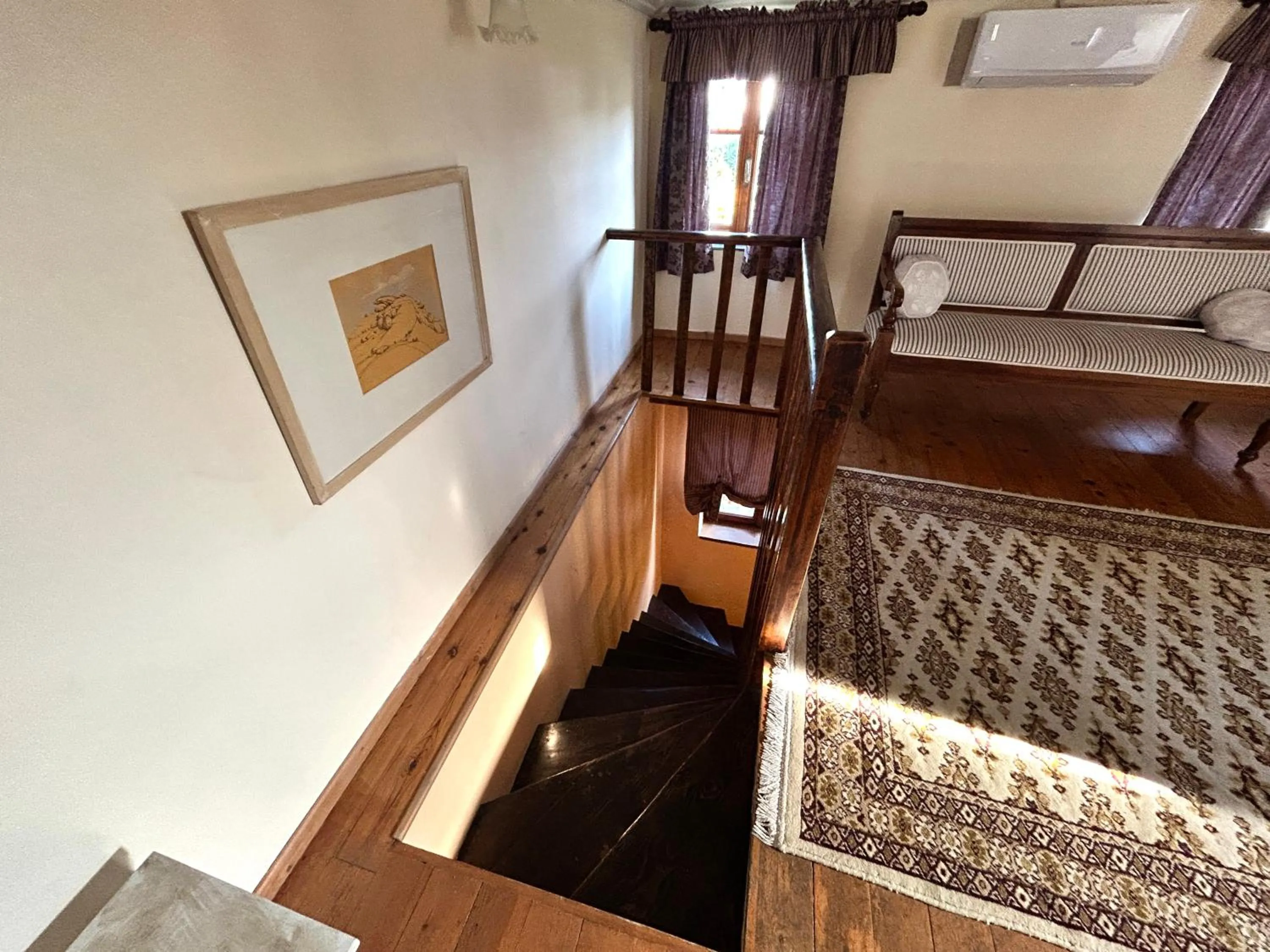 Bathroom, Bed in Loriet Hotel