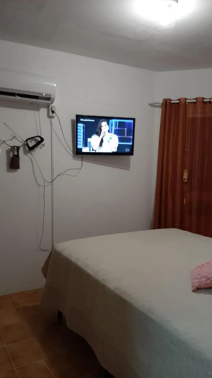 Bed in Itapema-Meia Praia- 3 quartos - Frente Mar!