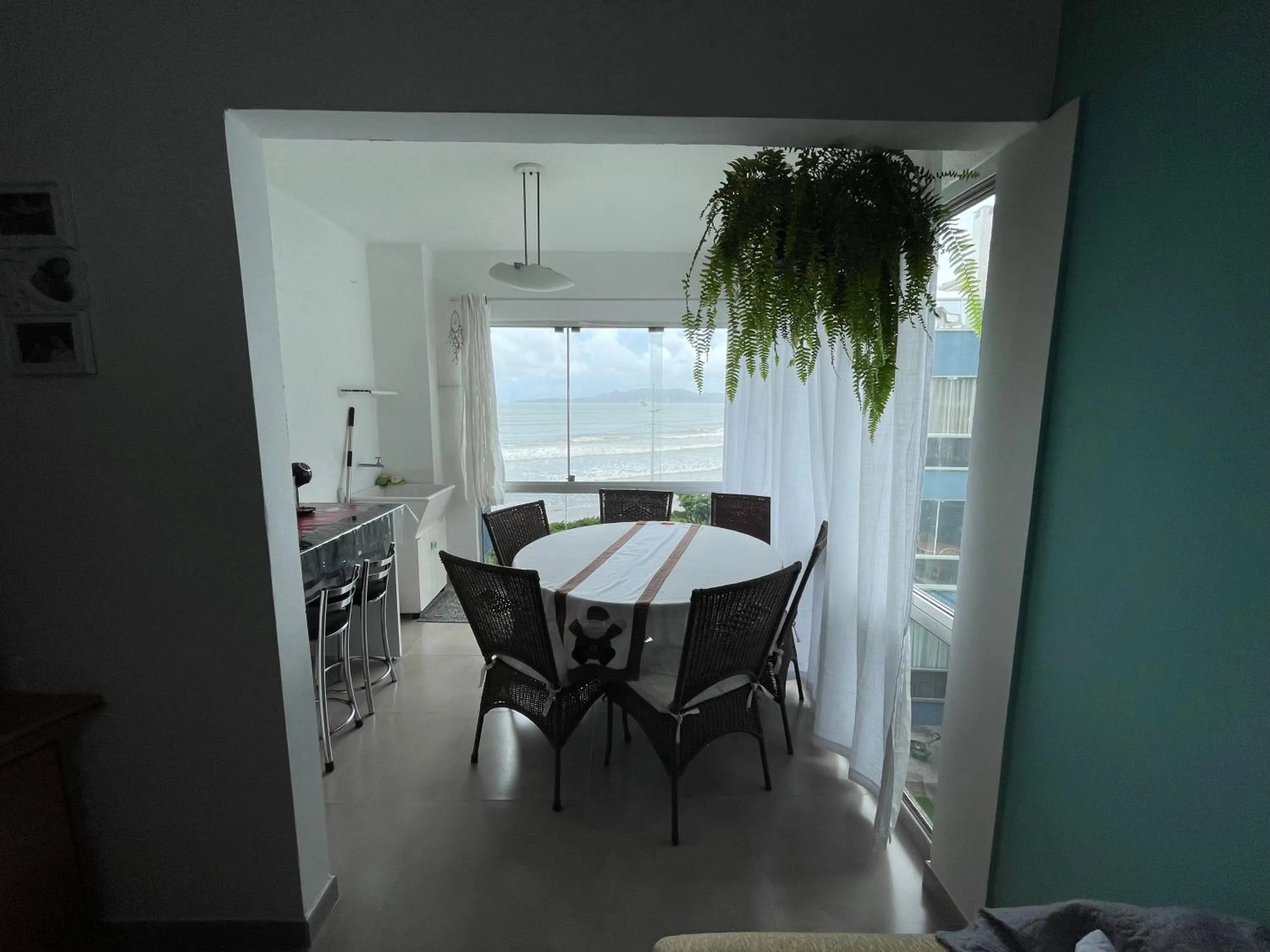 Itapema-Meia Praia- 3 quartos - Frente Mar!