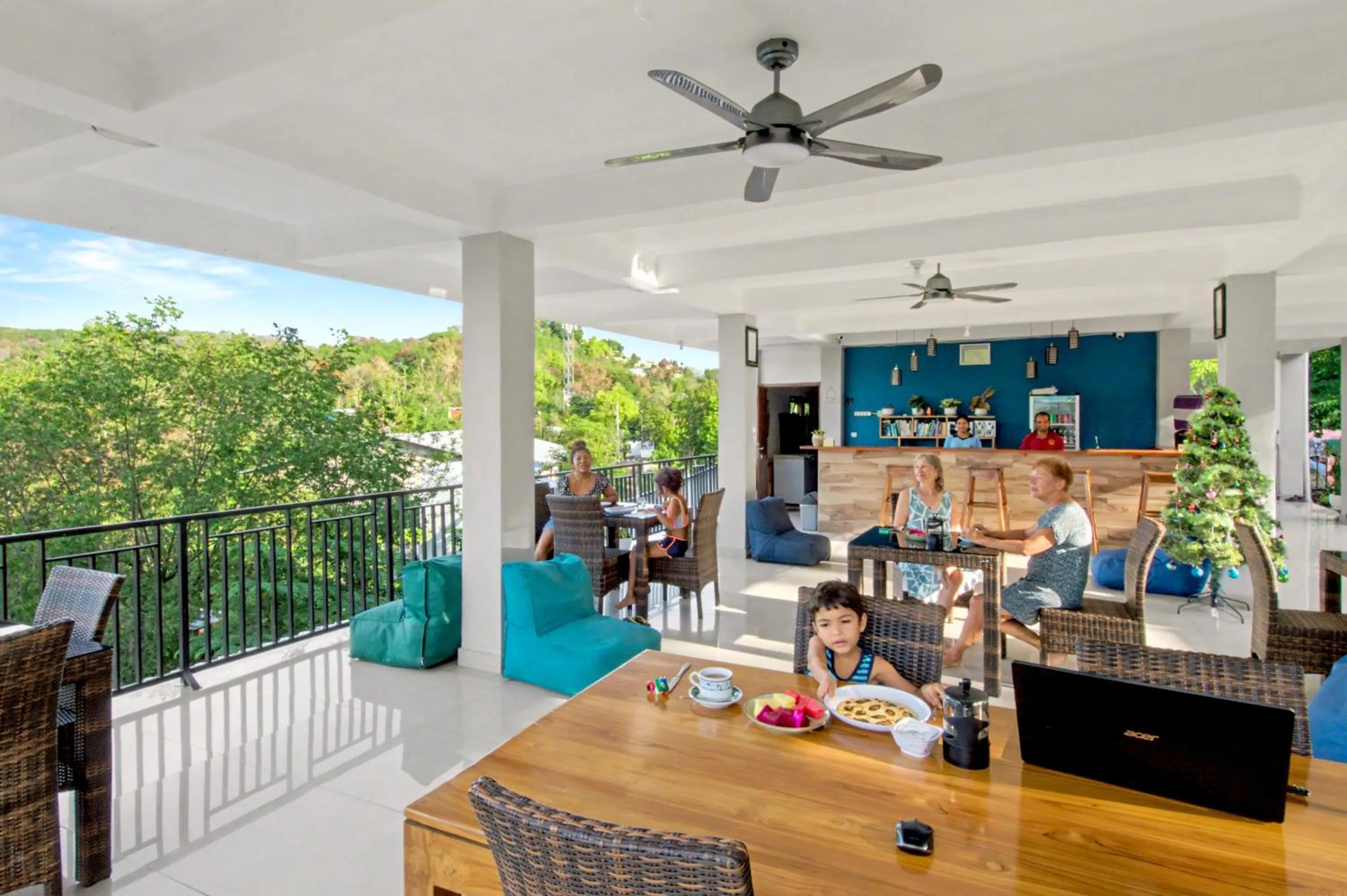 Food and drinks in Hotel Bonne Nuit