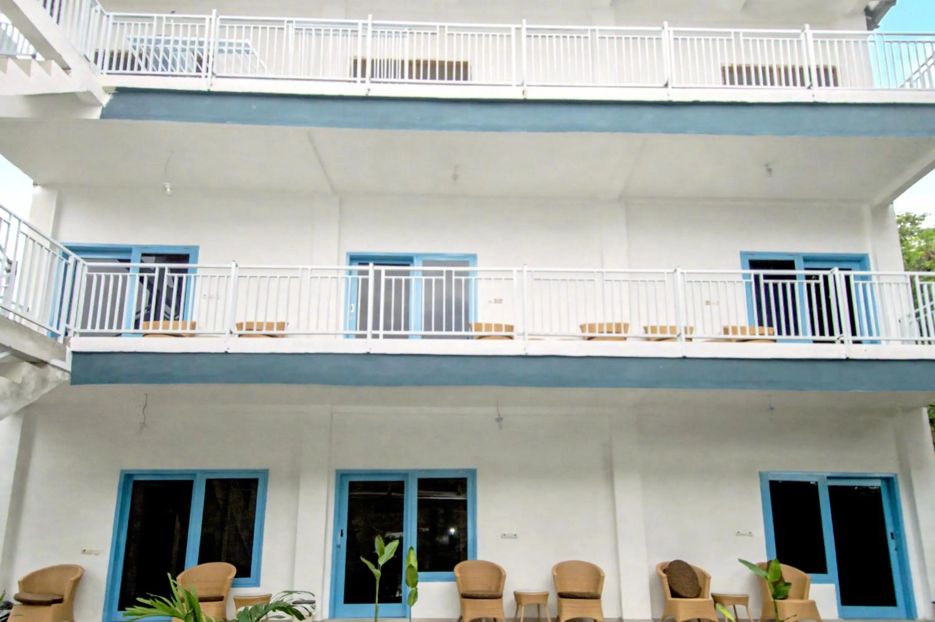 Property building in Hotel Bonne Nuit