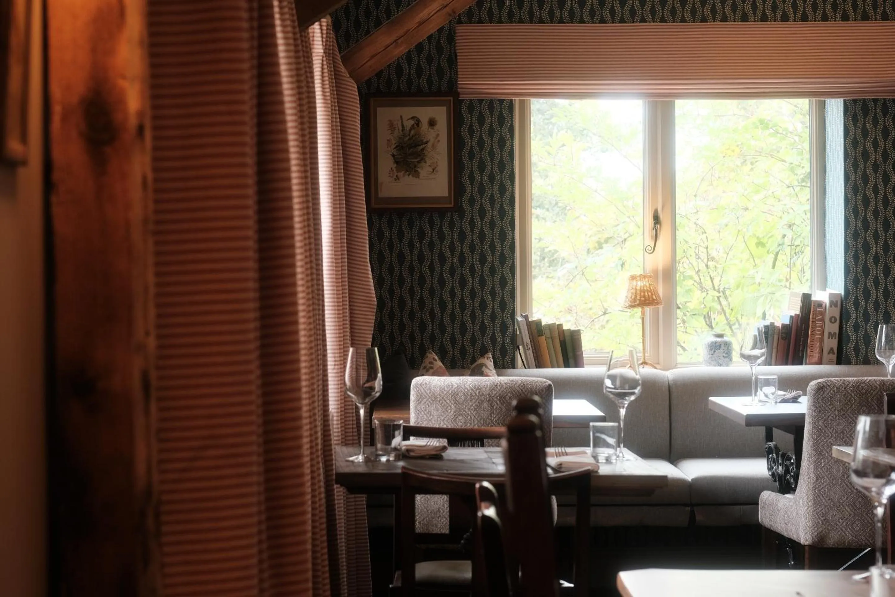 Dining area in The Lamb Inn