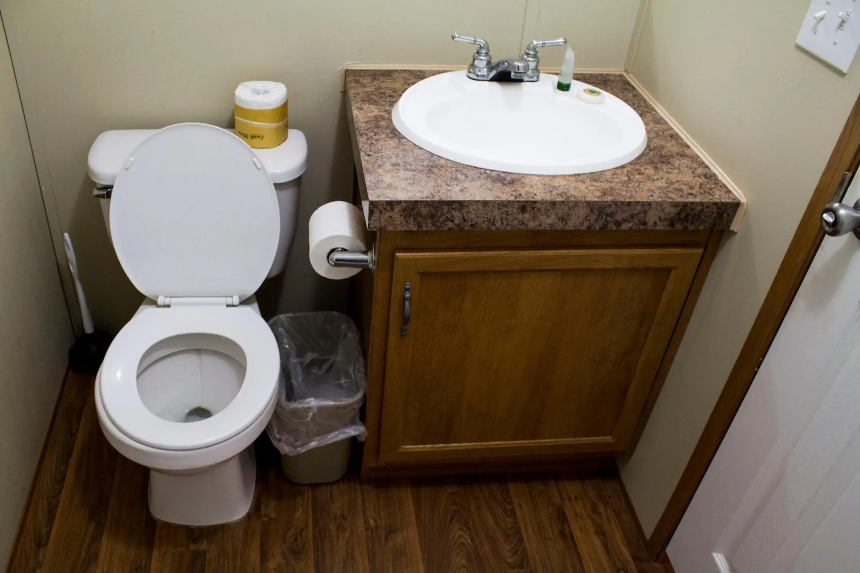 Deluxe Double Room - single occupancy in Cotulla Homes Deluxe Double Room - single occupancy in Cotulla Homes