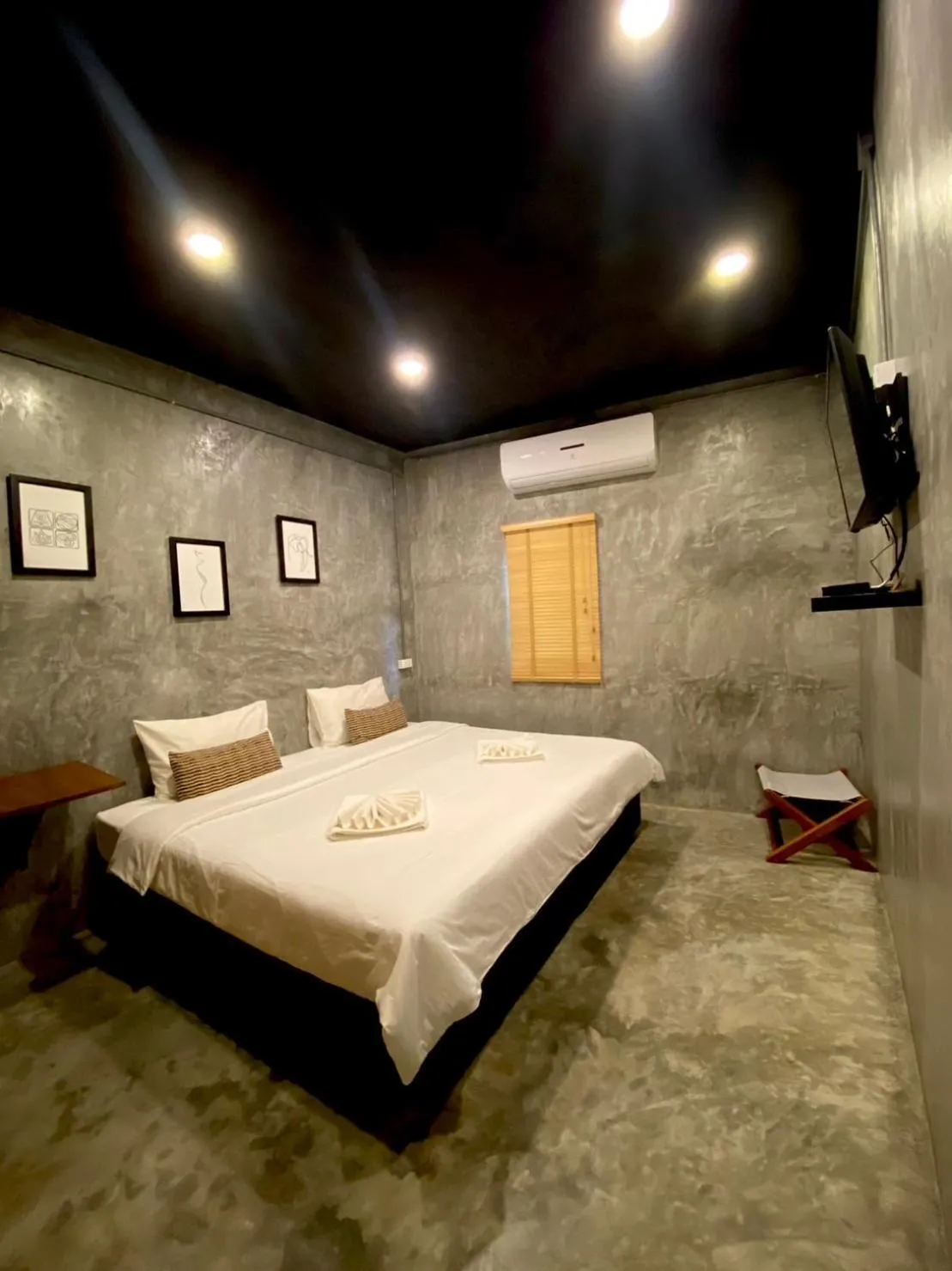 Bedroom, Bed in The Simple Koh Yao Noi