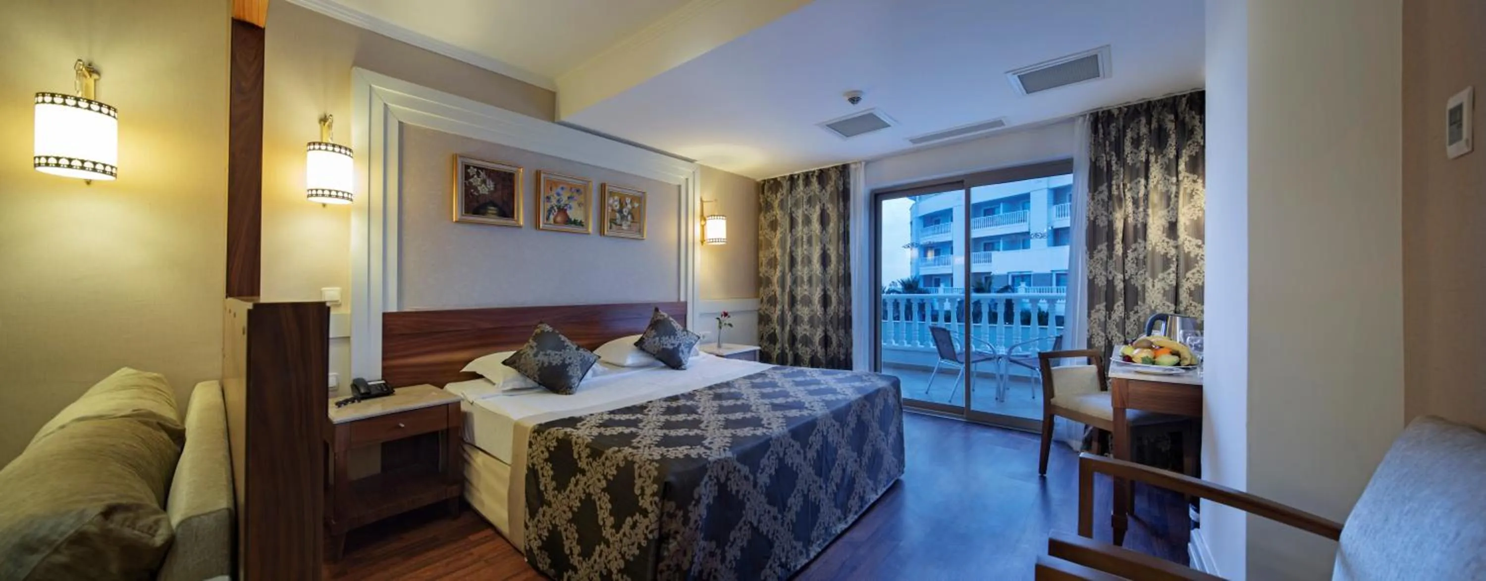 Bed in Alba Queen Hotel - Ultra All Inclusive