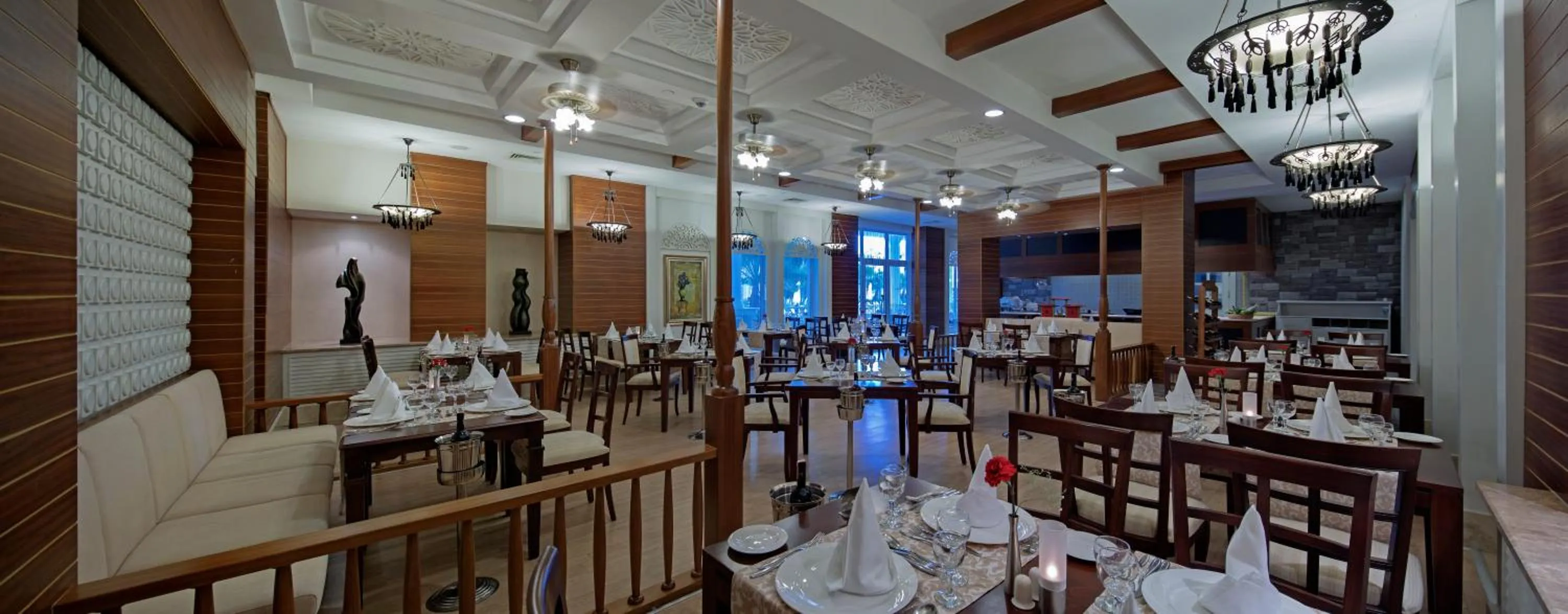 Restaurant/places to eat in Alba Queen Hotel - Ultra All Inclusive