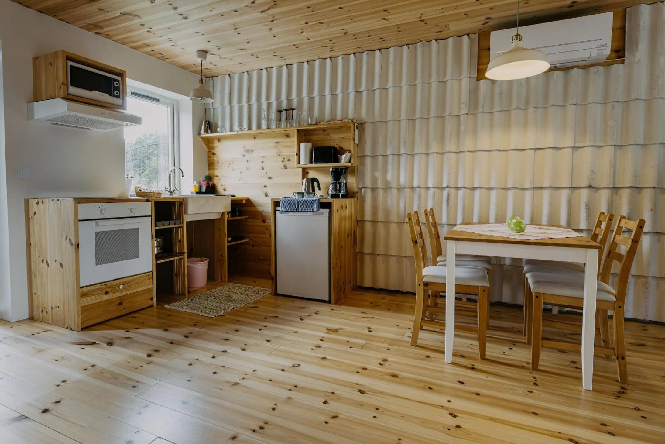 Kitchen or kitchenette in Ödevata Gårdshotell