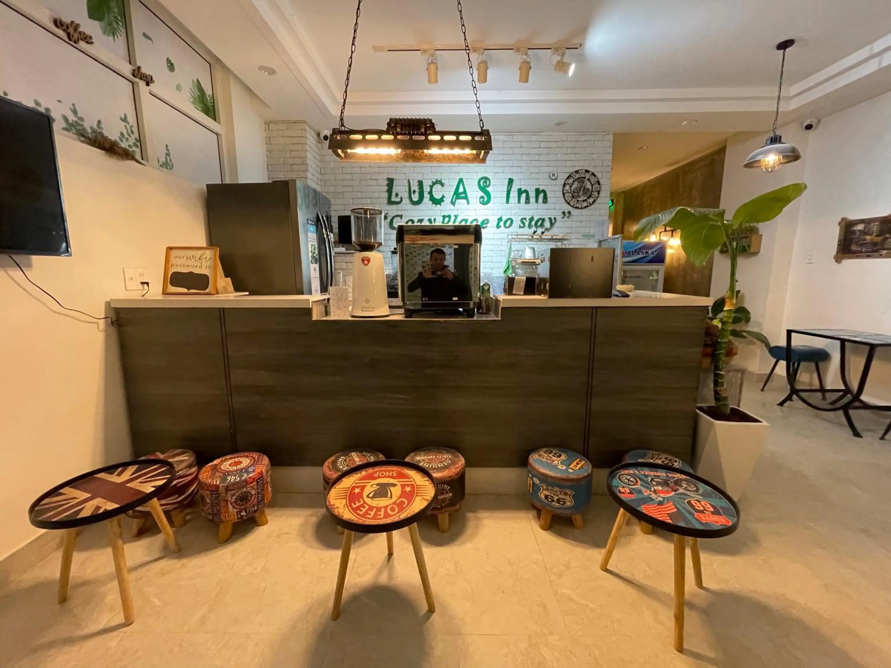 Food and drinks in Lucas Inn