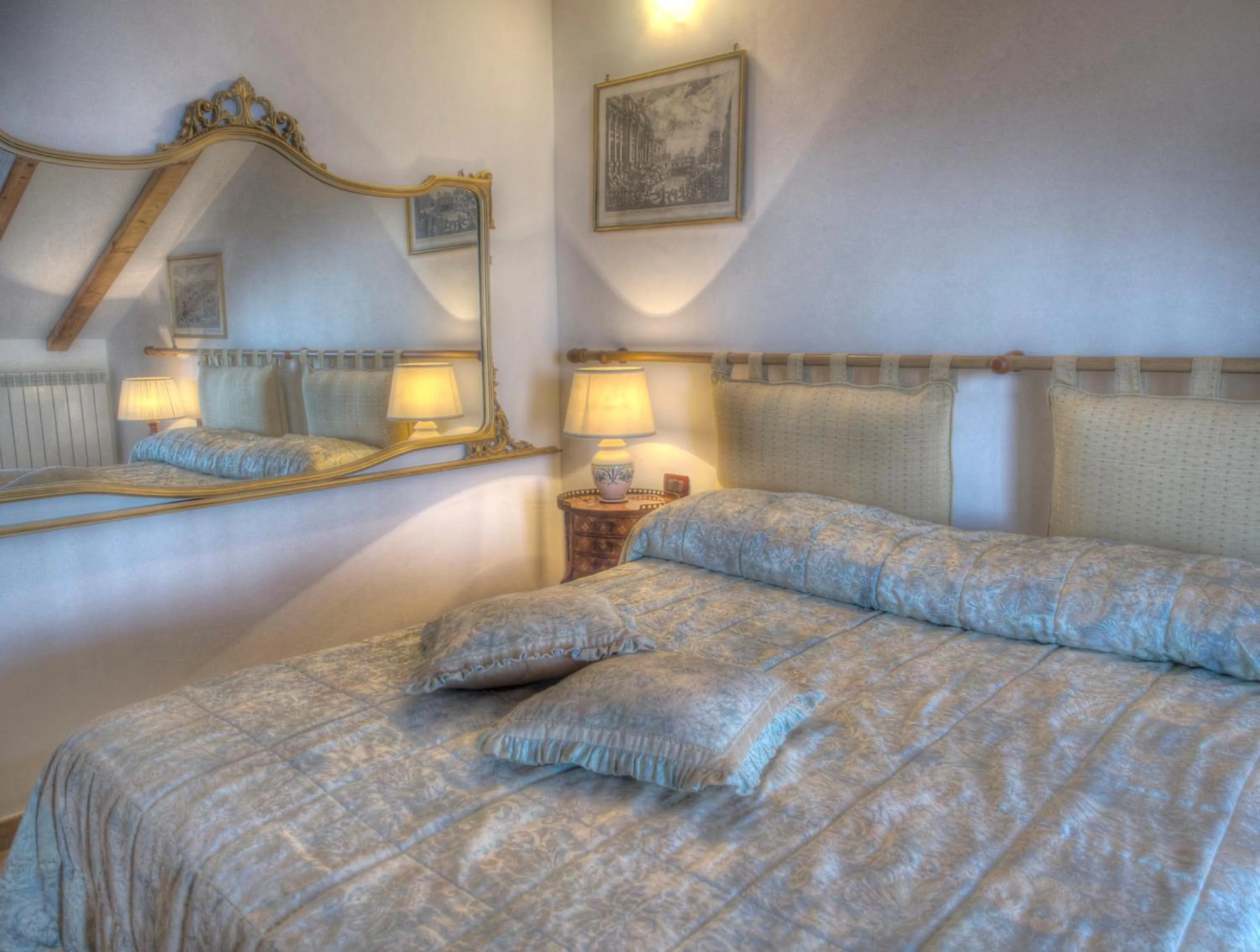 Photo of the whole room, Bed in Villa Donna Fausta