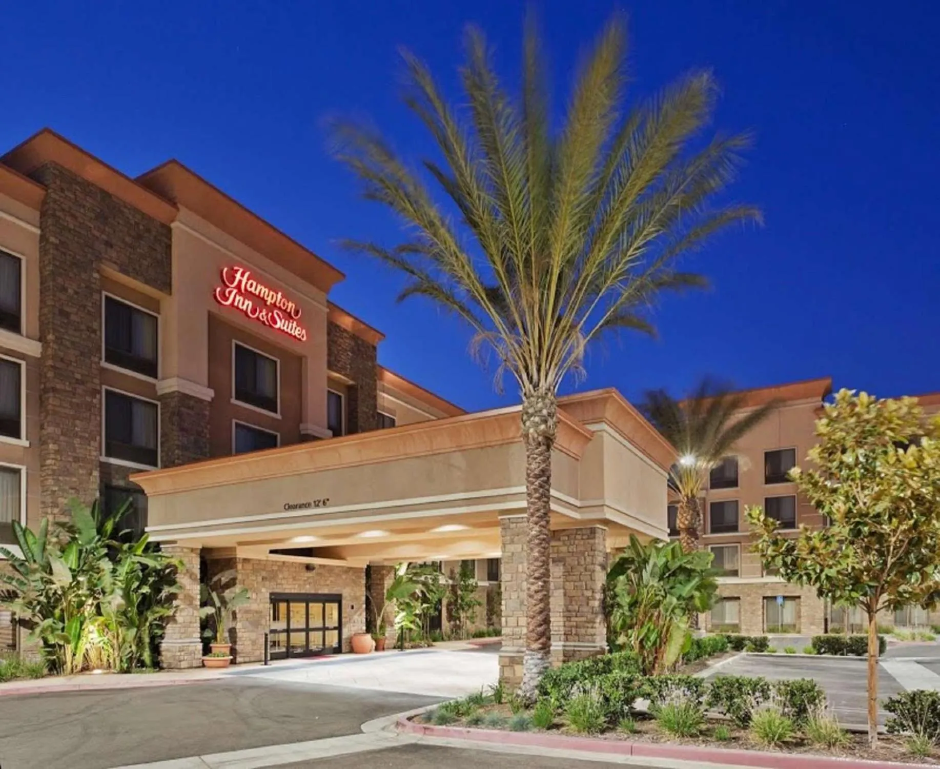 Property building in Hampton Inn & Suites Moreno Valley