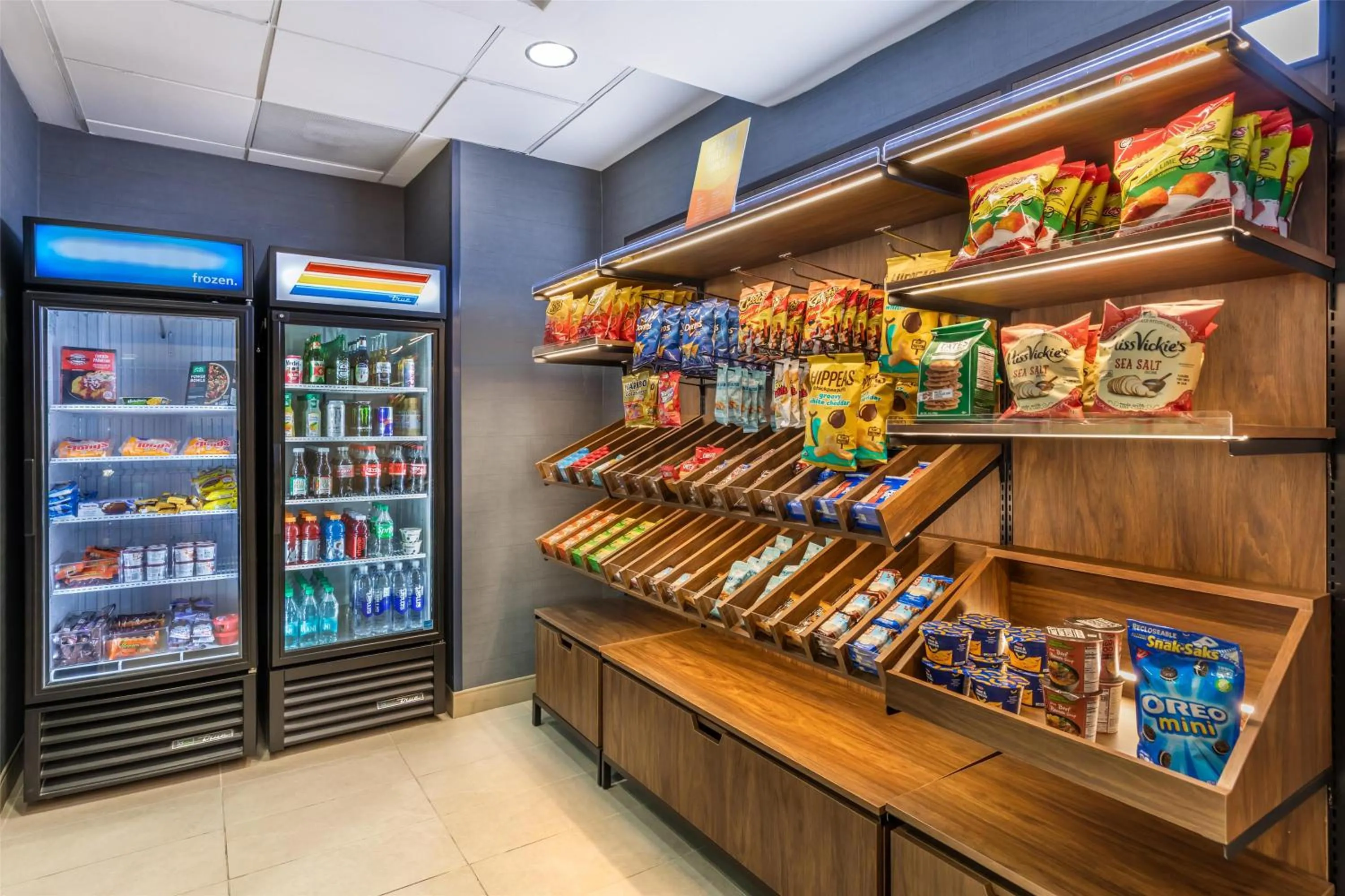 Restaurant/places to eat in Hampton Inn & Suites Moreno Valley