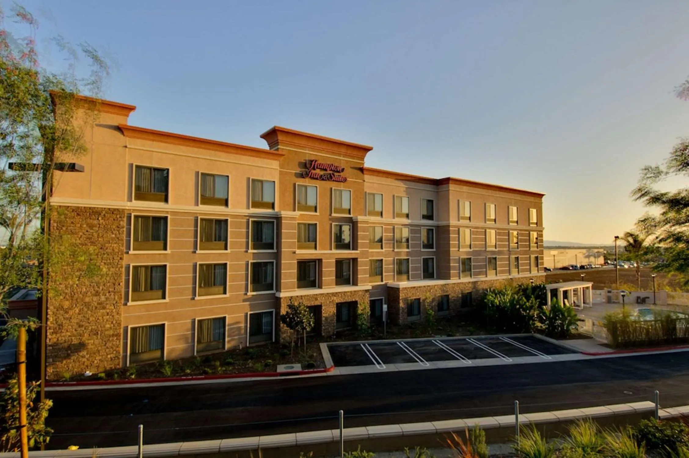 Property building in Hampton Inn & Suites Moreno Valley