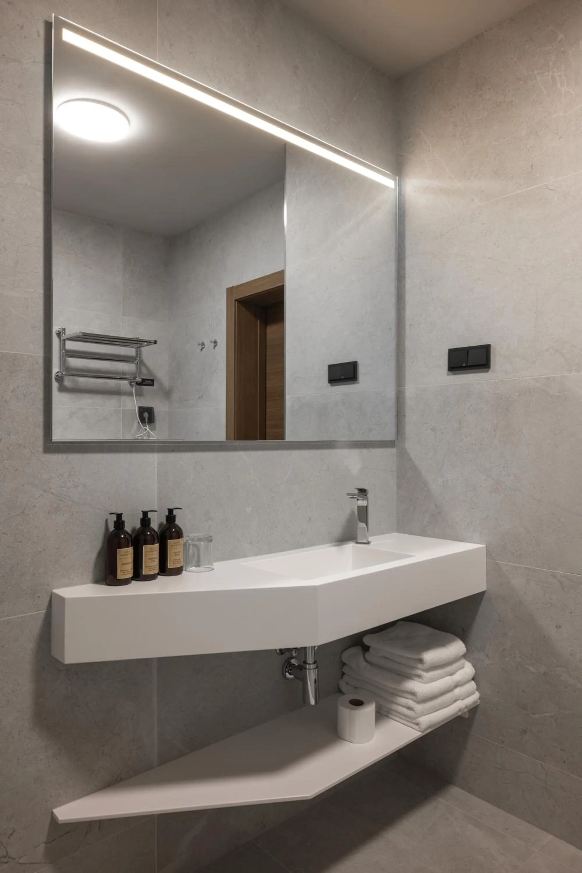 Bathroom in Mimi Hotel Chisinau Jolly Alon