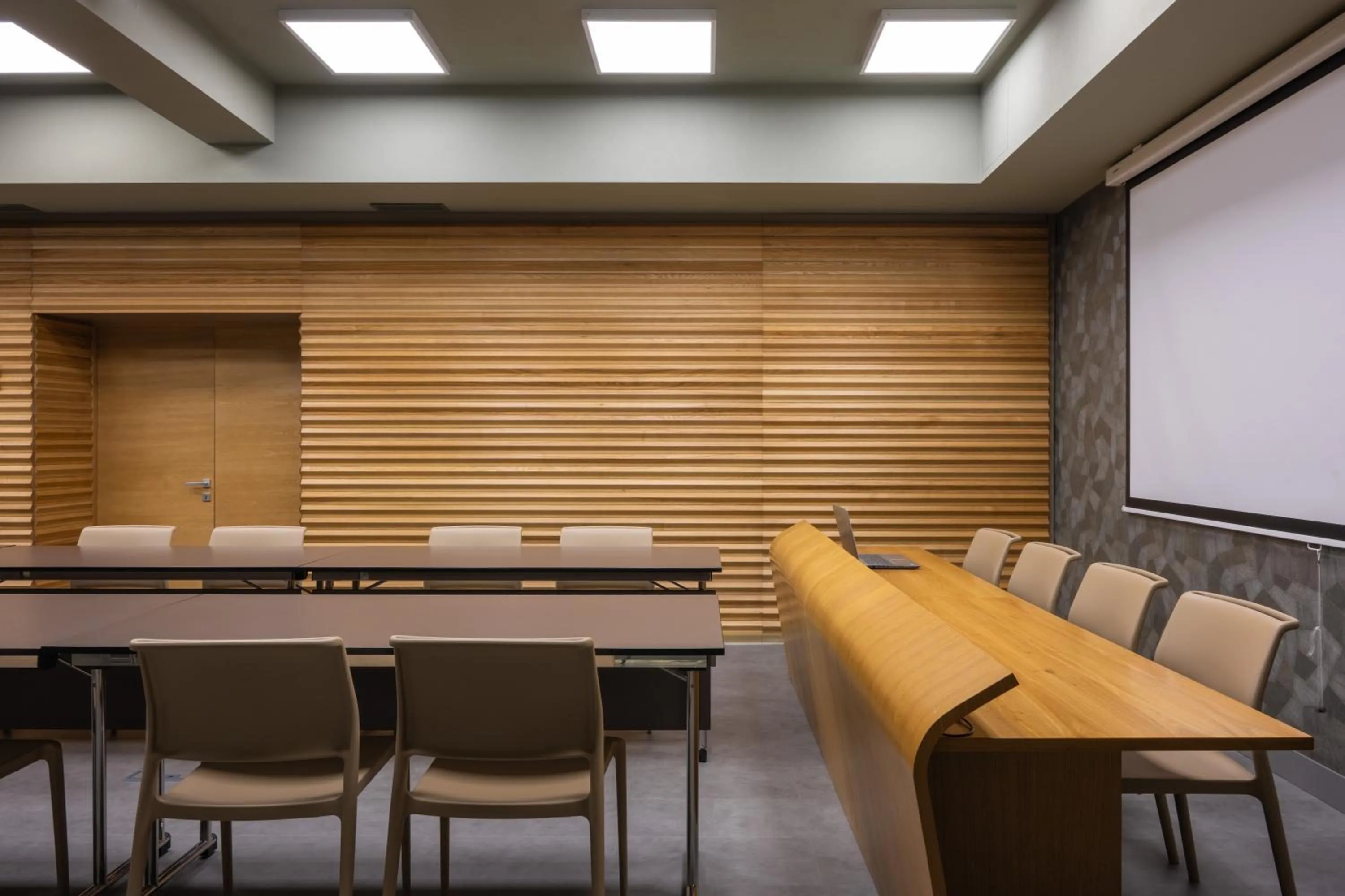 Meeting/conference room in Mimi Hotel Chisinau Jolly Alon