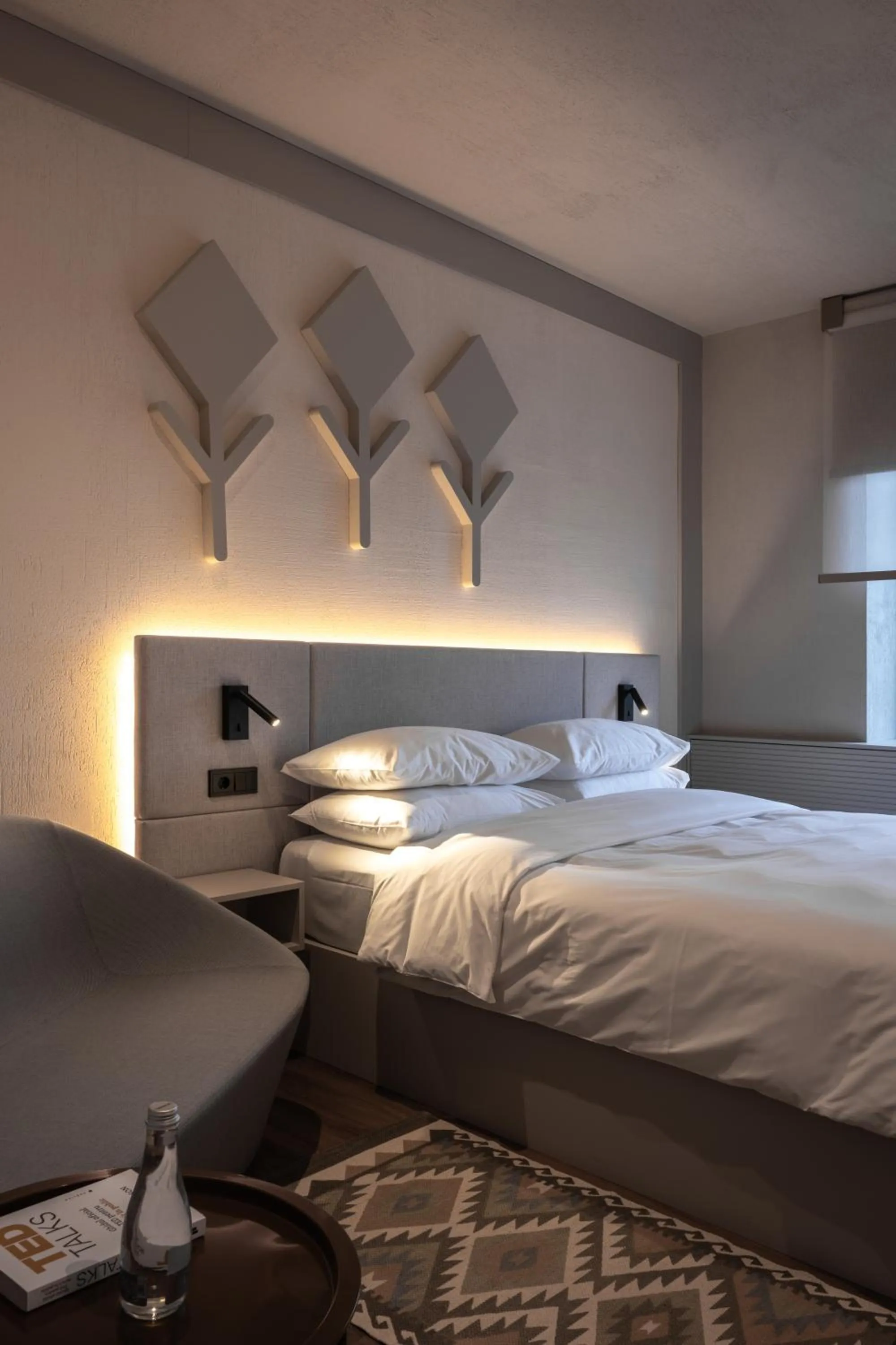 Bed in Mimi Hotel Chisinau Jolly Alon