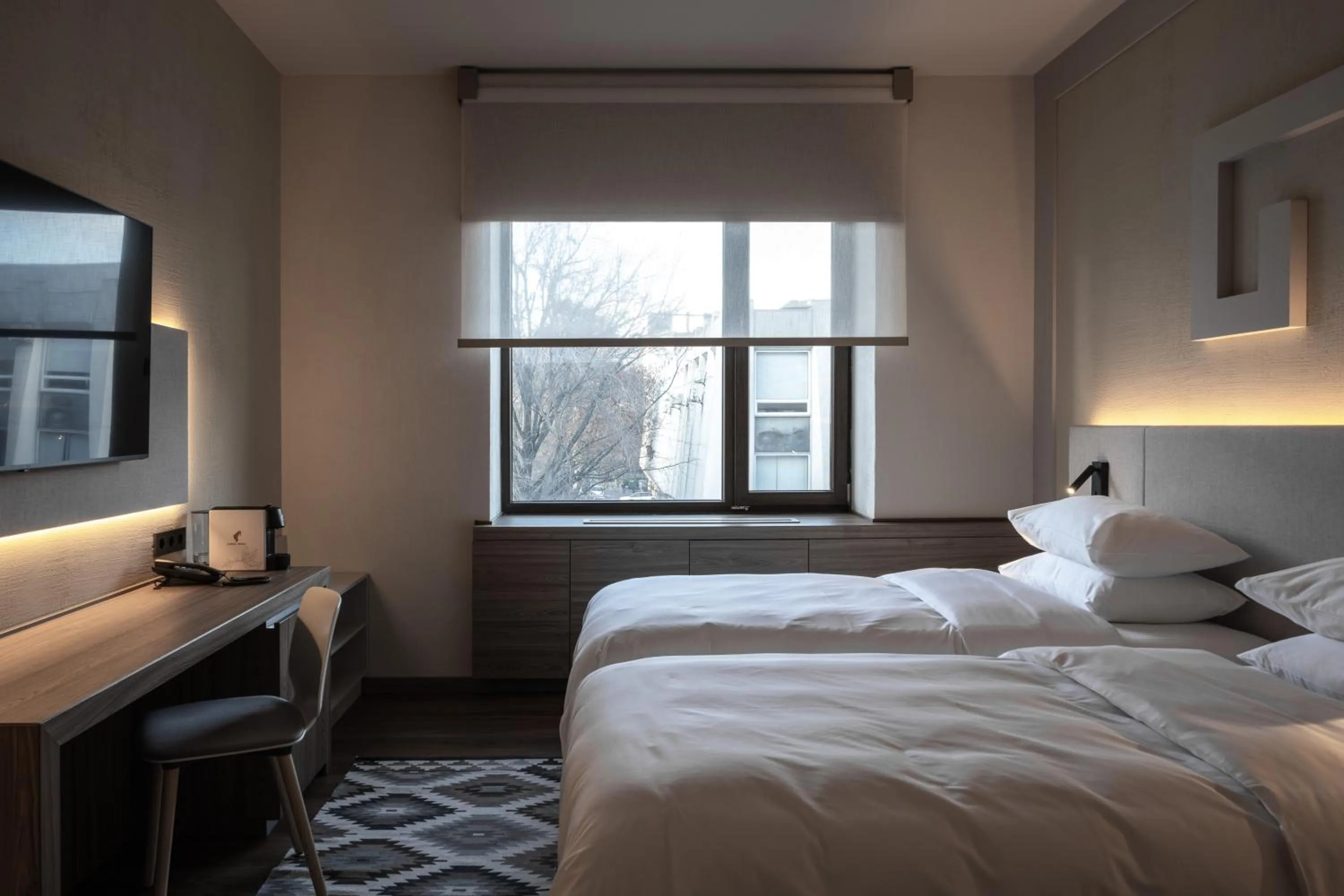 Bed in Mimi Hotel Chisinau Jolly Alon