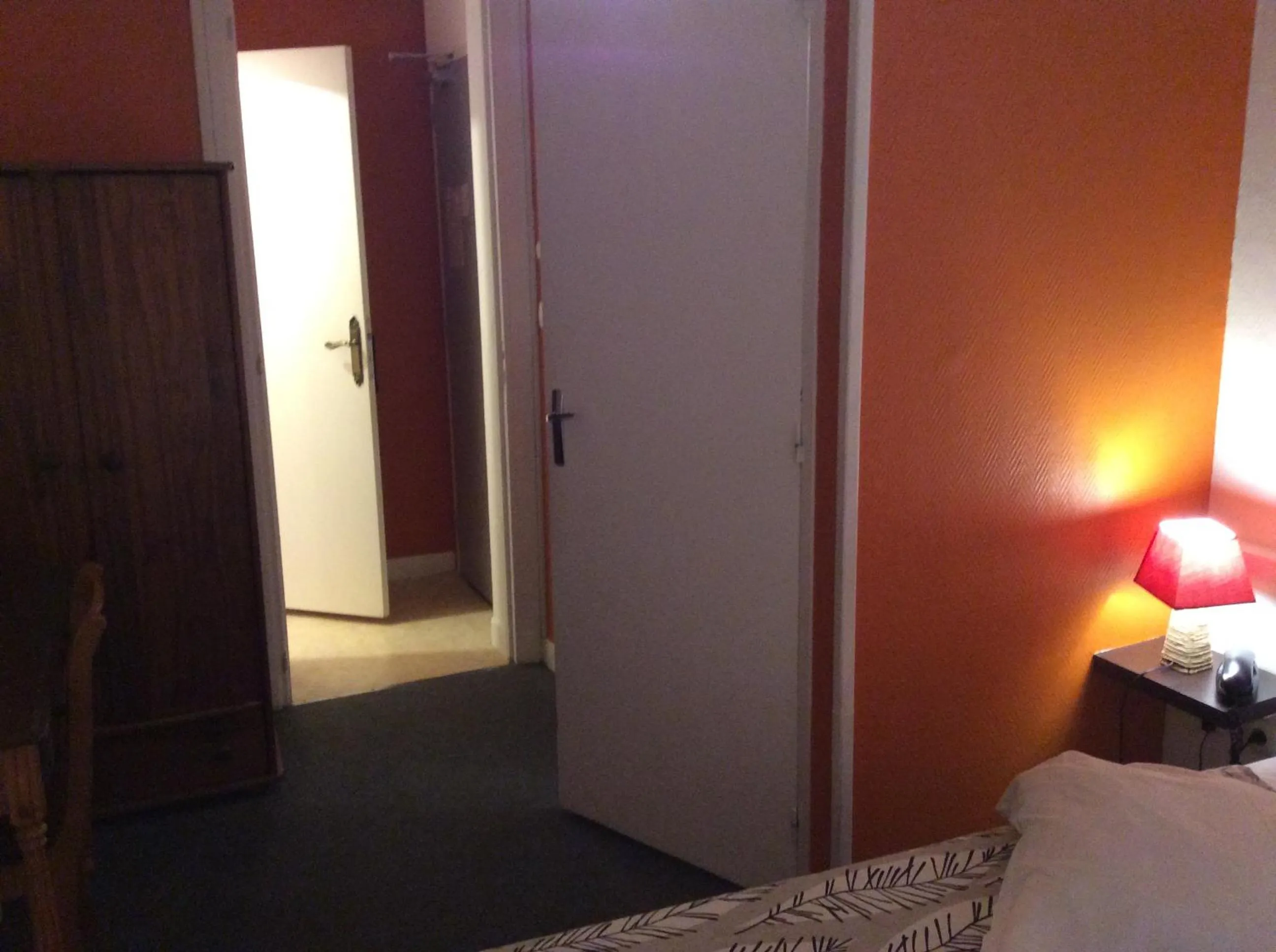 Bed in Hotel du Cygne