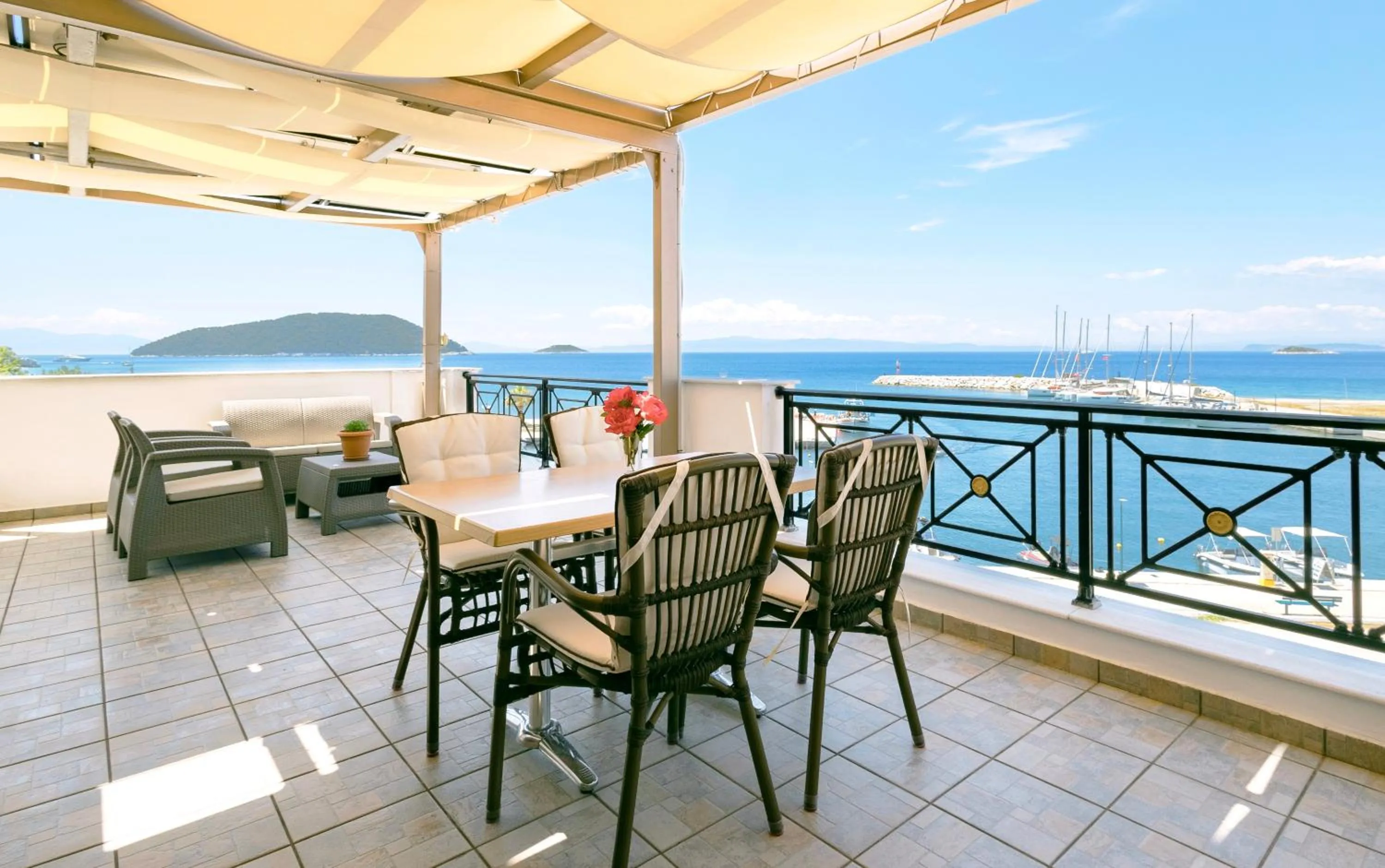 Property building in Anna Maria - Vanessa Apartments