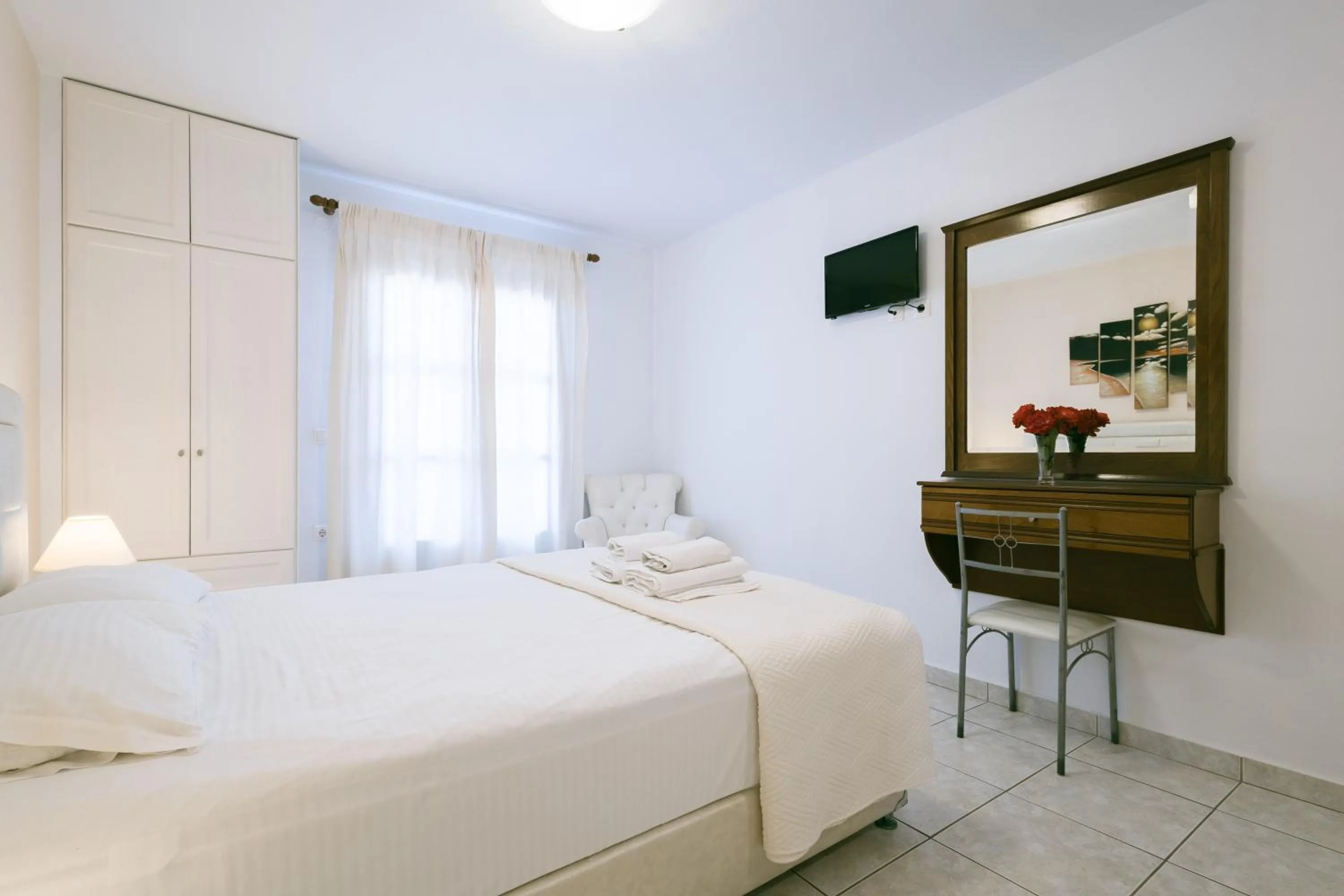 Property building, Bed in Anna Maria - Vanessa Apartments