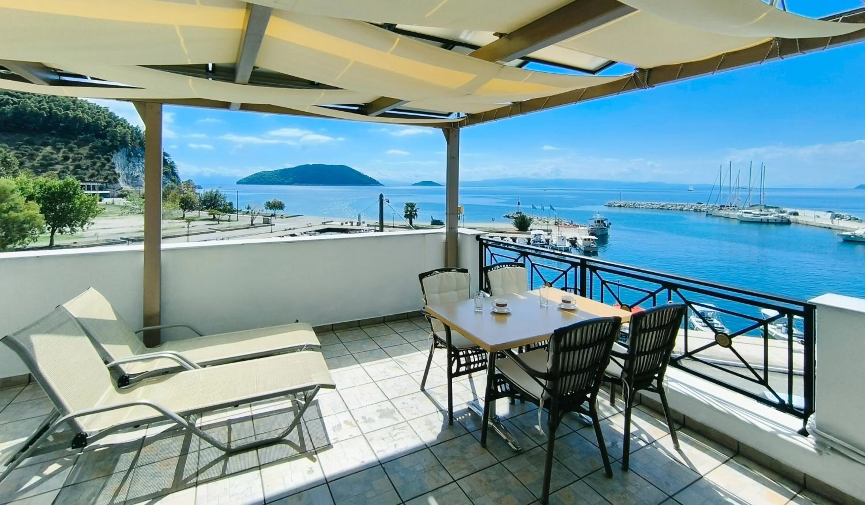 Property building in Anna Maria - Vanessa Apartments