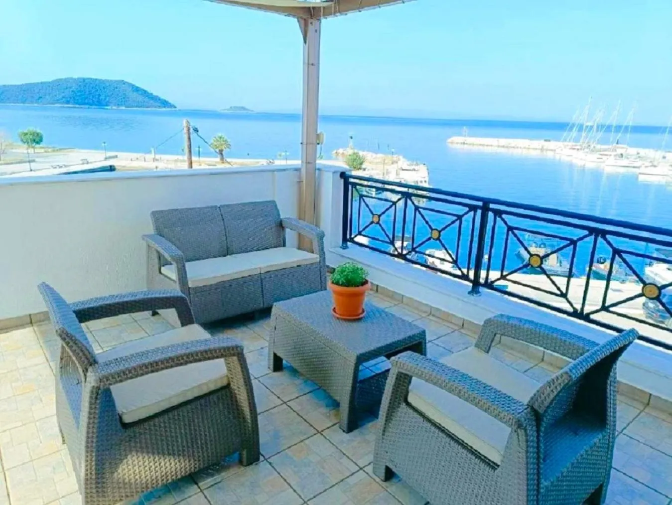 Property building in Anna Maria - Vanessa Apartments