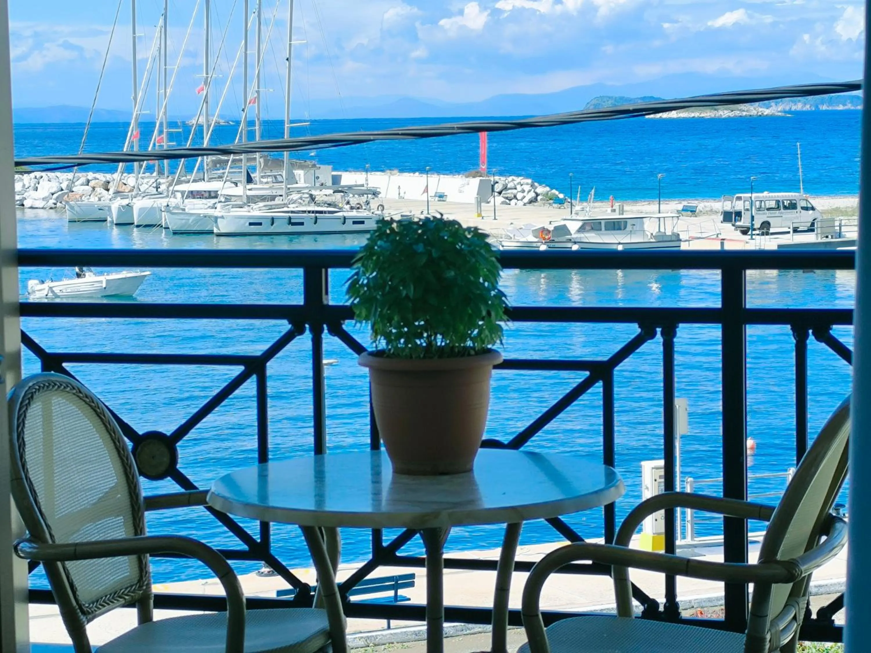 Property building in Anna Maria - Vanessa Apartments